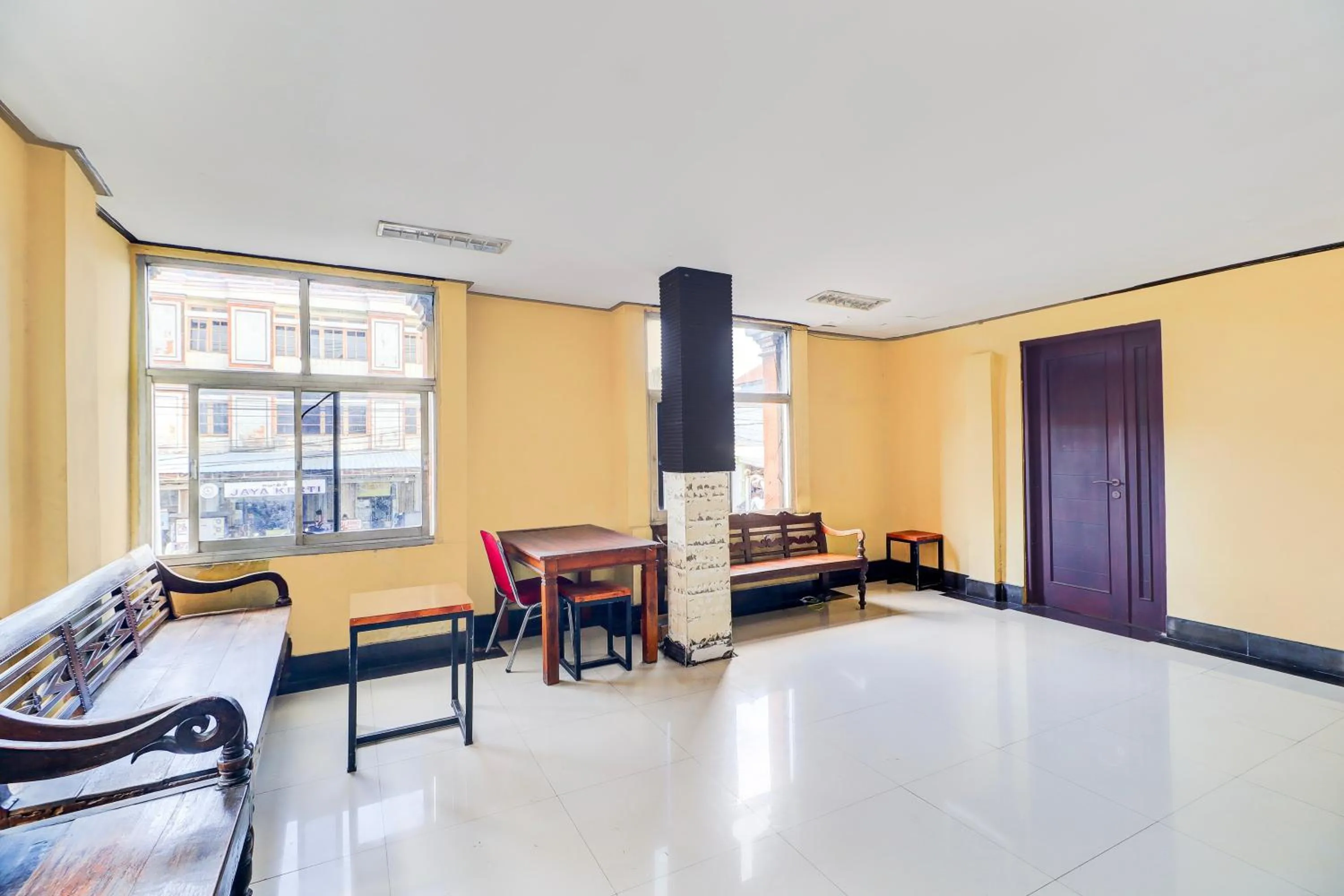 Lobby or reception in Collection O Bali near Terminal Ubung formerly Batukaru Garden Hotel