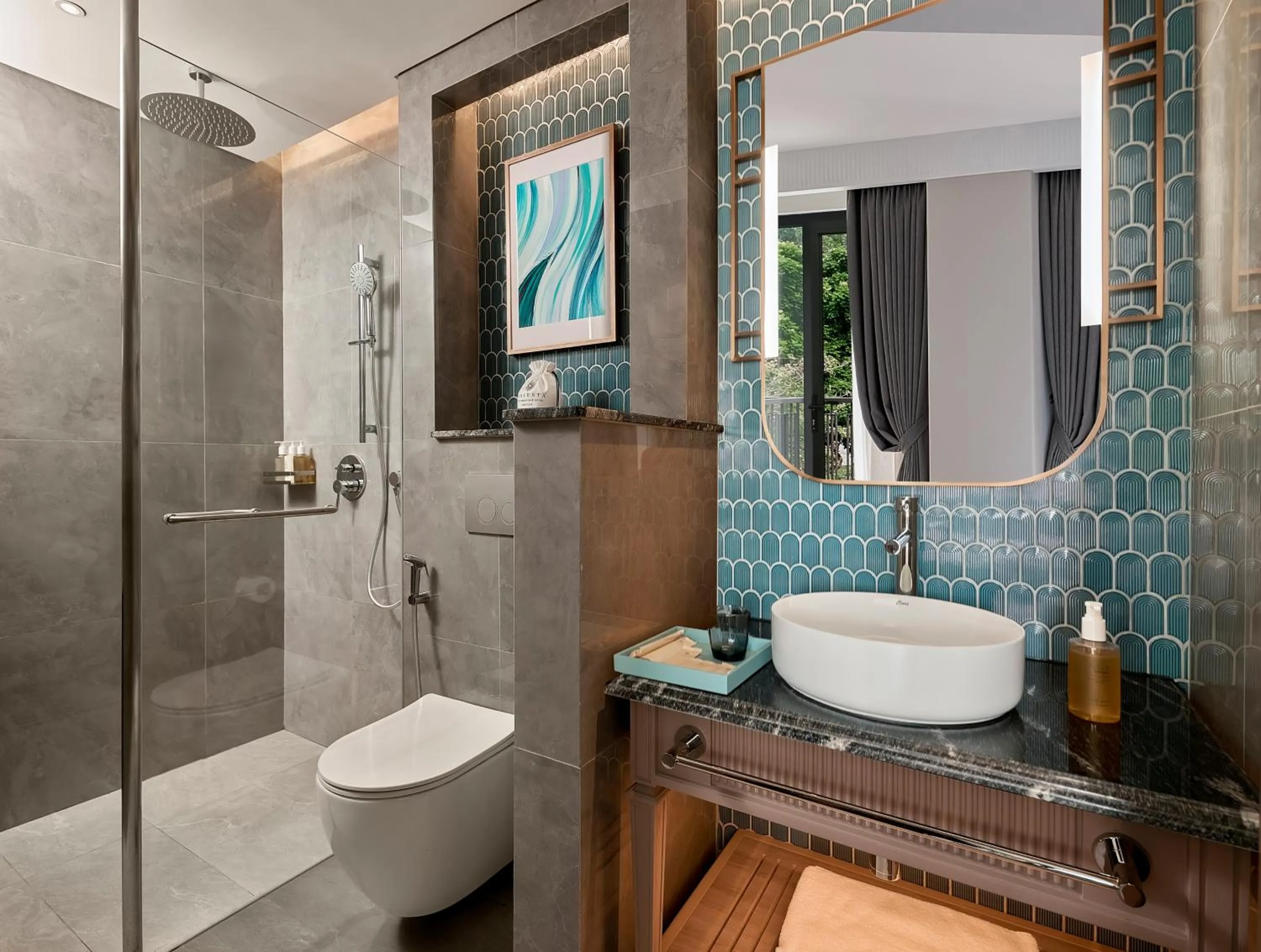 Shower in La Siesta Premium Lakeside