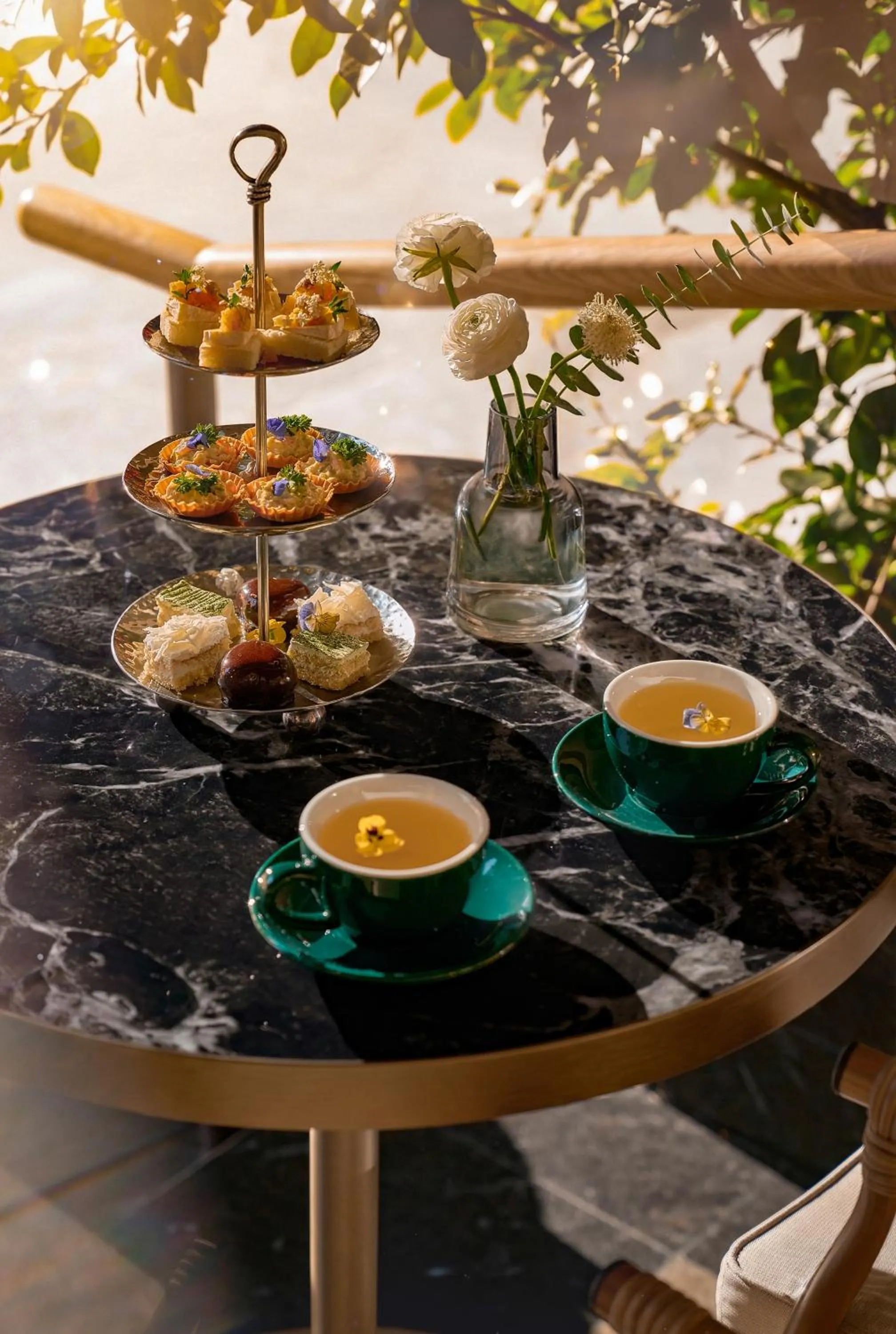 Food and drinks in La Siesta Premium Lakeside