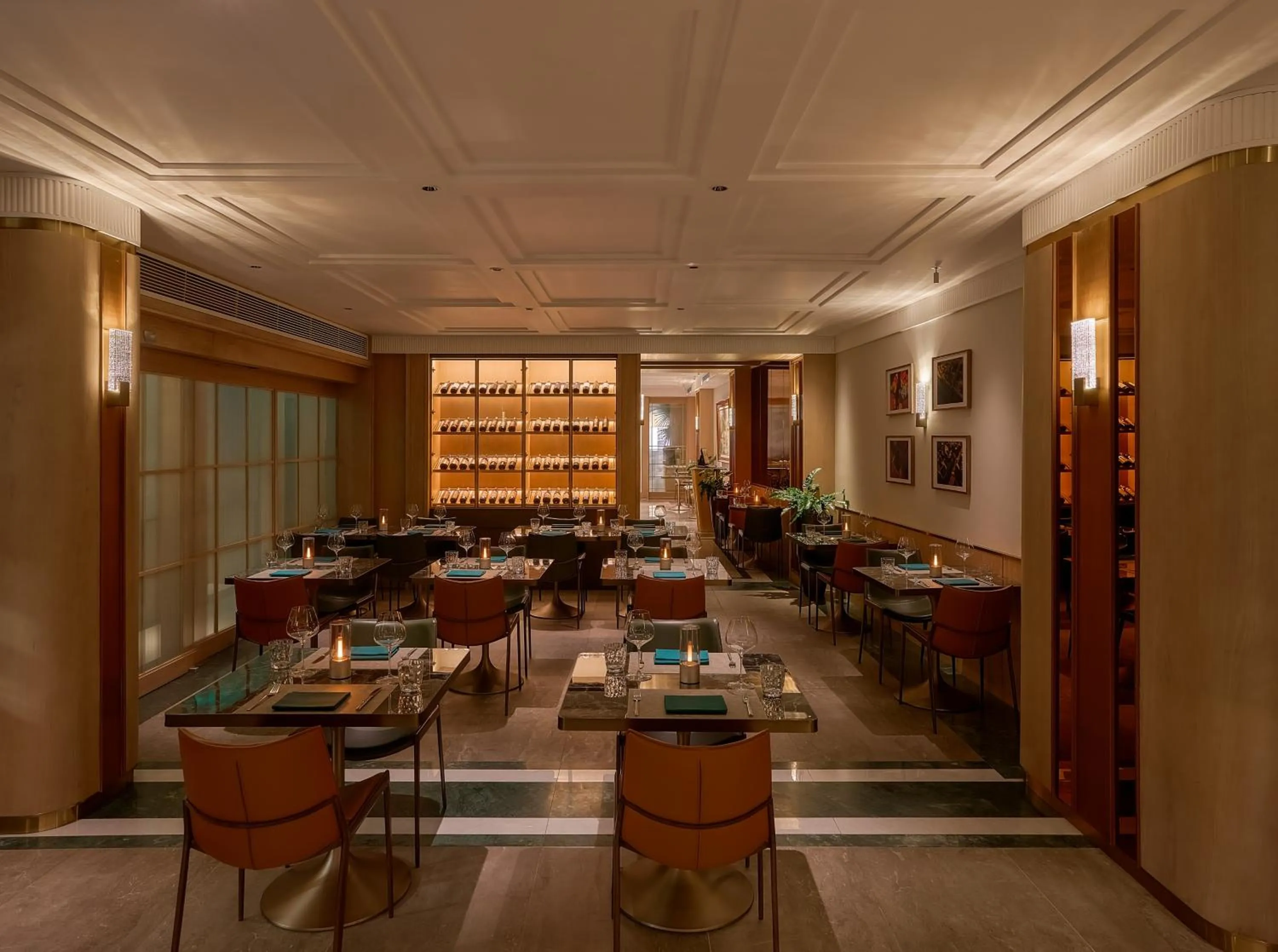 Restaurant/places to eat in La Siesta Premium Lakeside