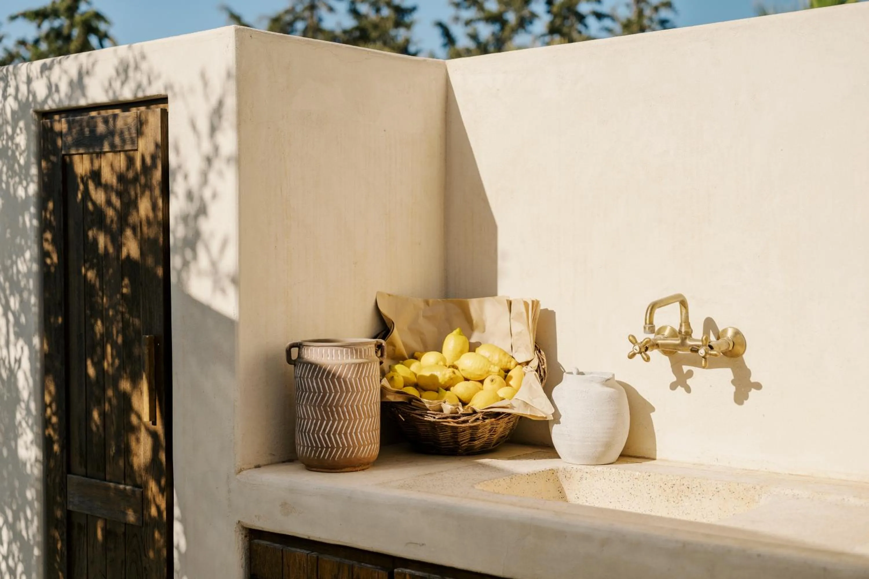 Restaurant/places to eat in Village Heights Resort