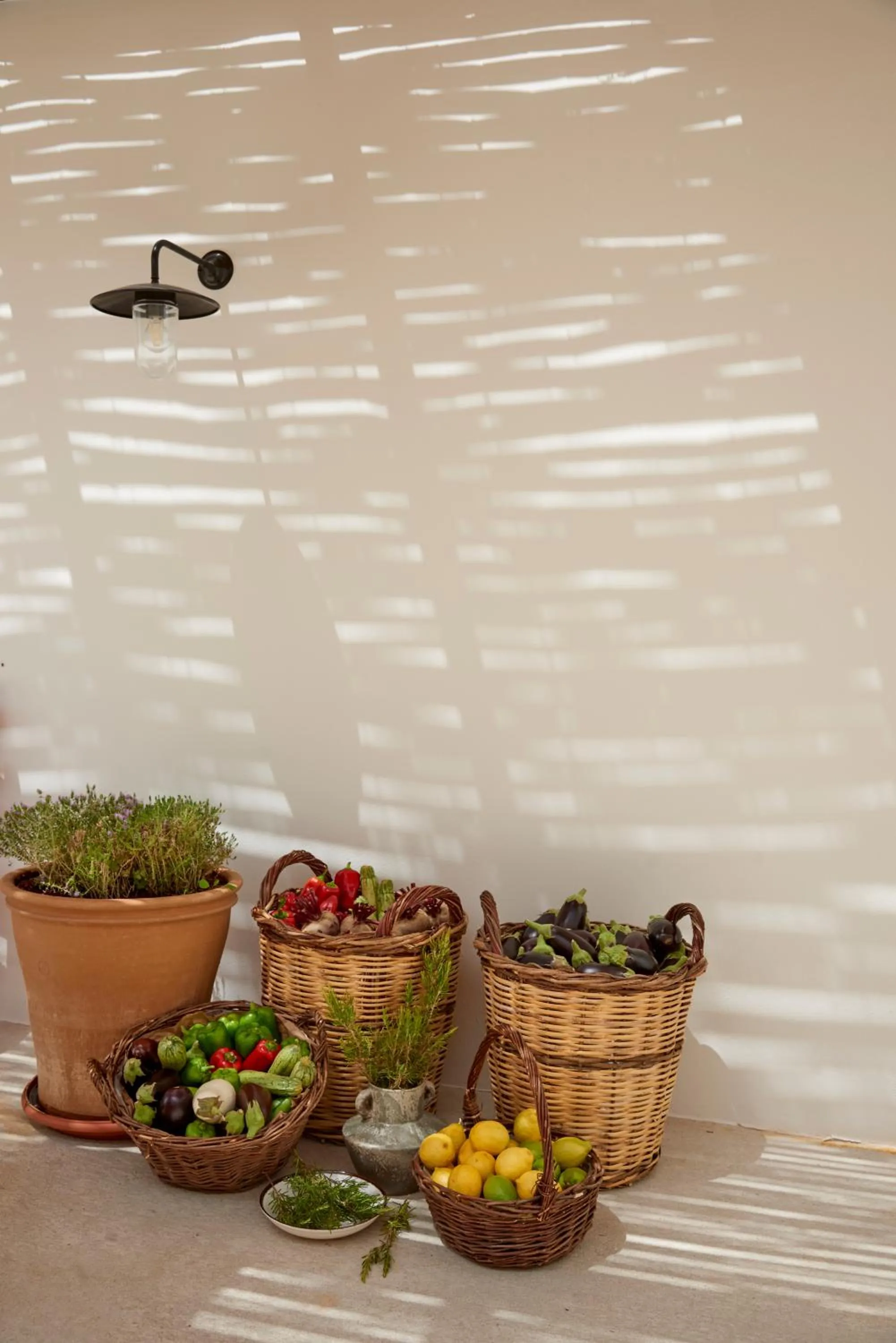 Restaurant/places to eat in Village Heights Resort