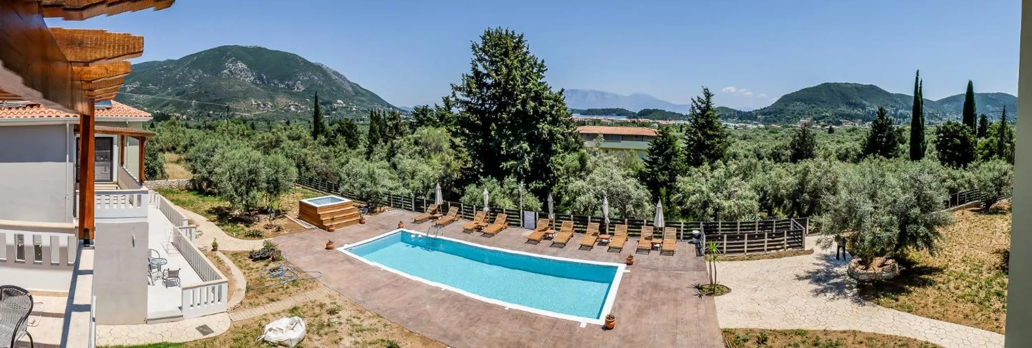 Day in Golden Sun Villas