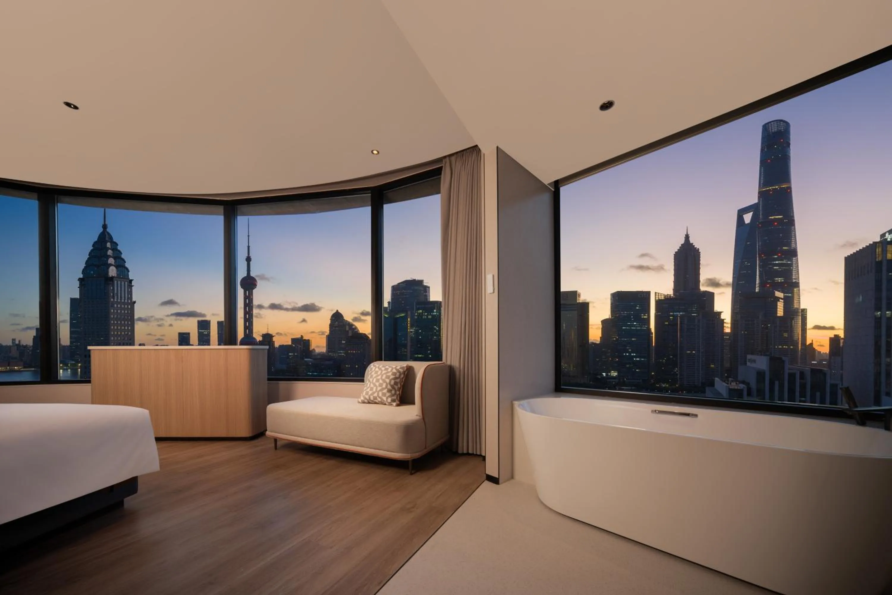 View (from property/room), Bed in Holiday Inn Express Shanghai on The Bund by IHG