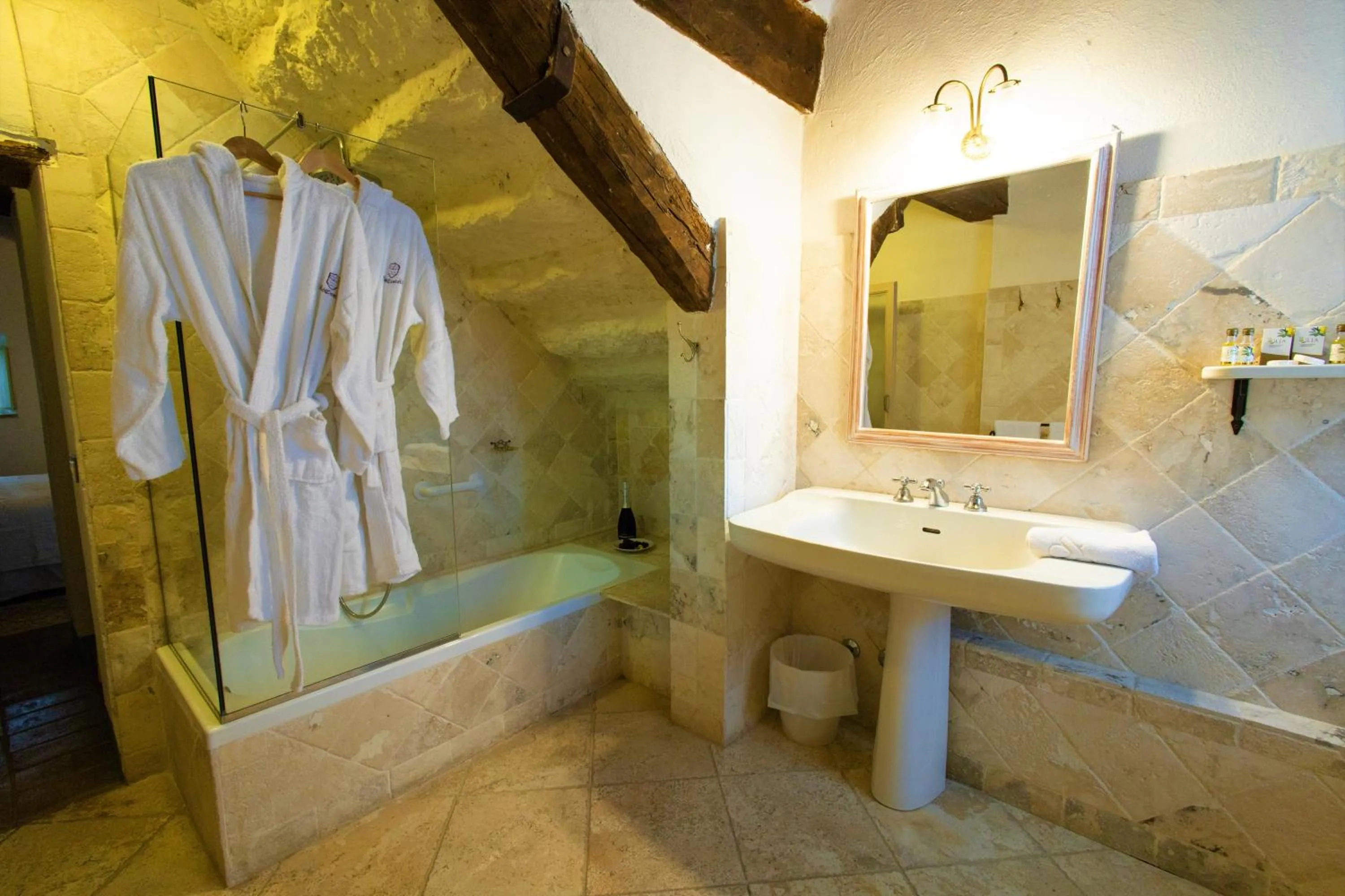 Bathroom in Borgo Laticastelli