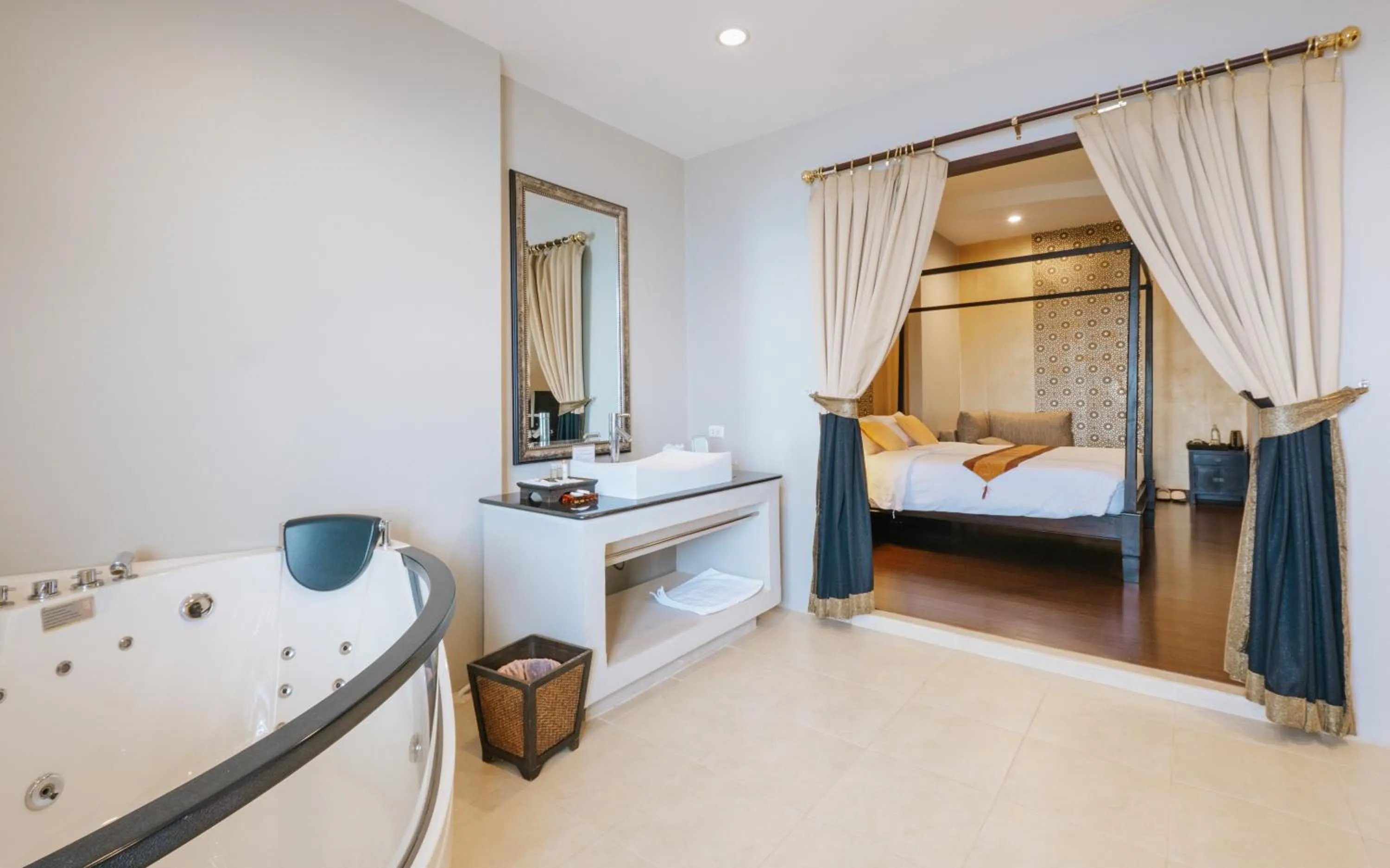 Property building, Bed in The Desiign Hotel - SHA
