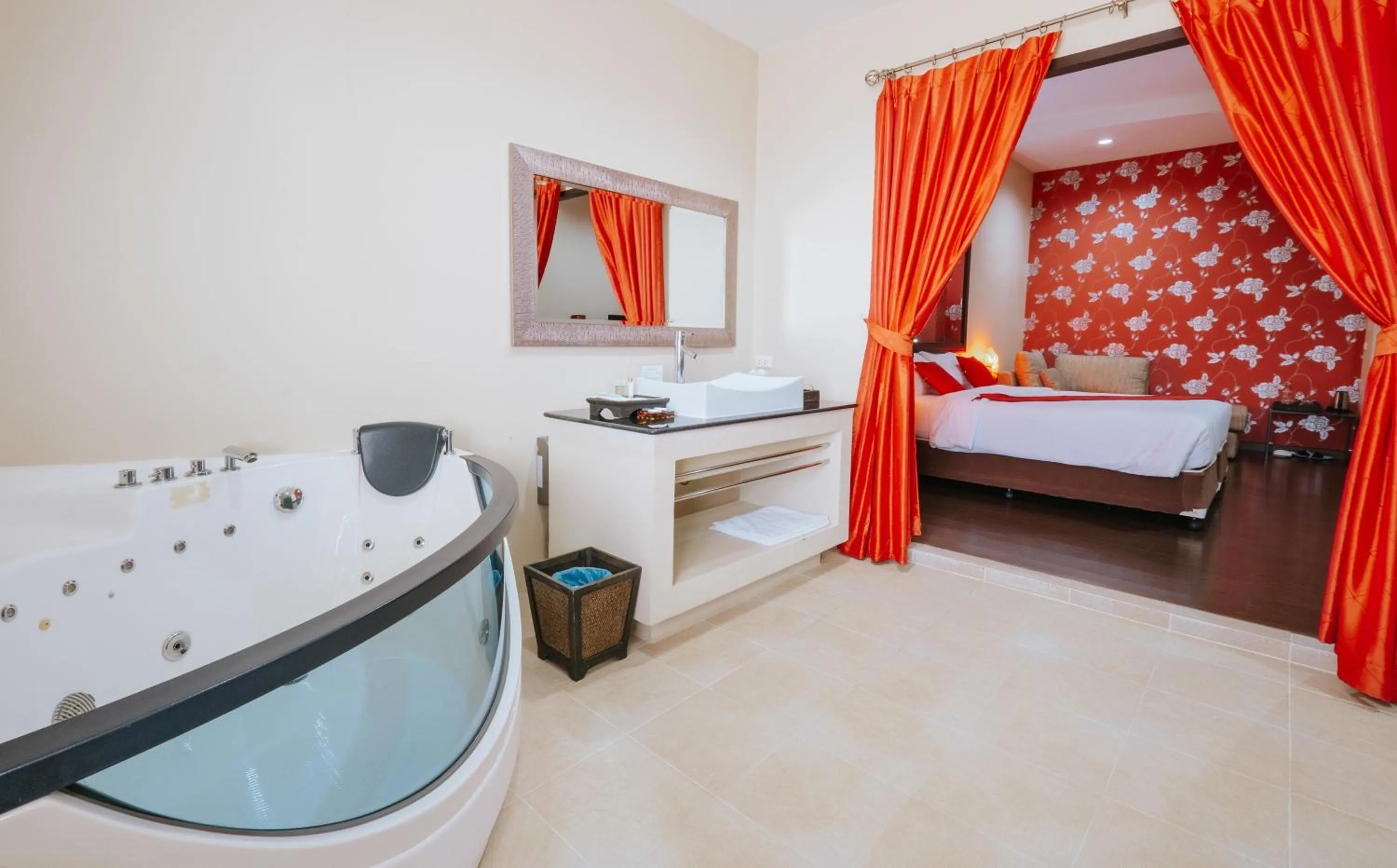 Property building, Bed in The Desiign Hotel - SHA