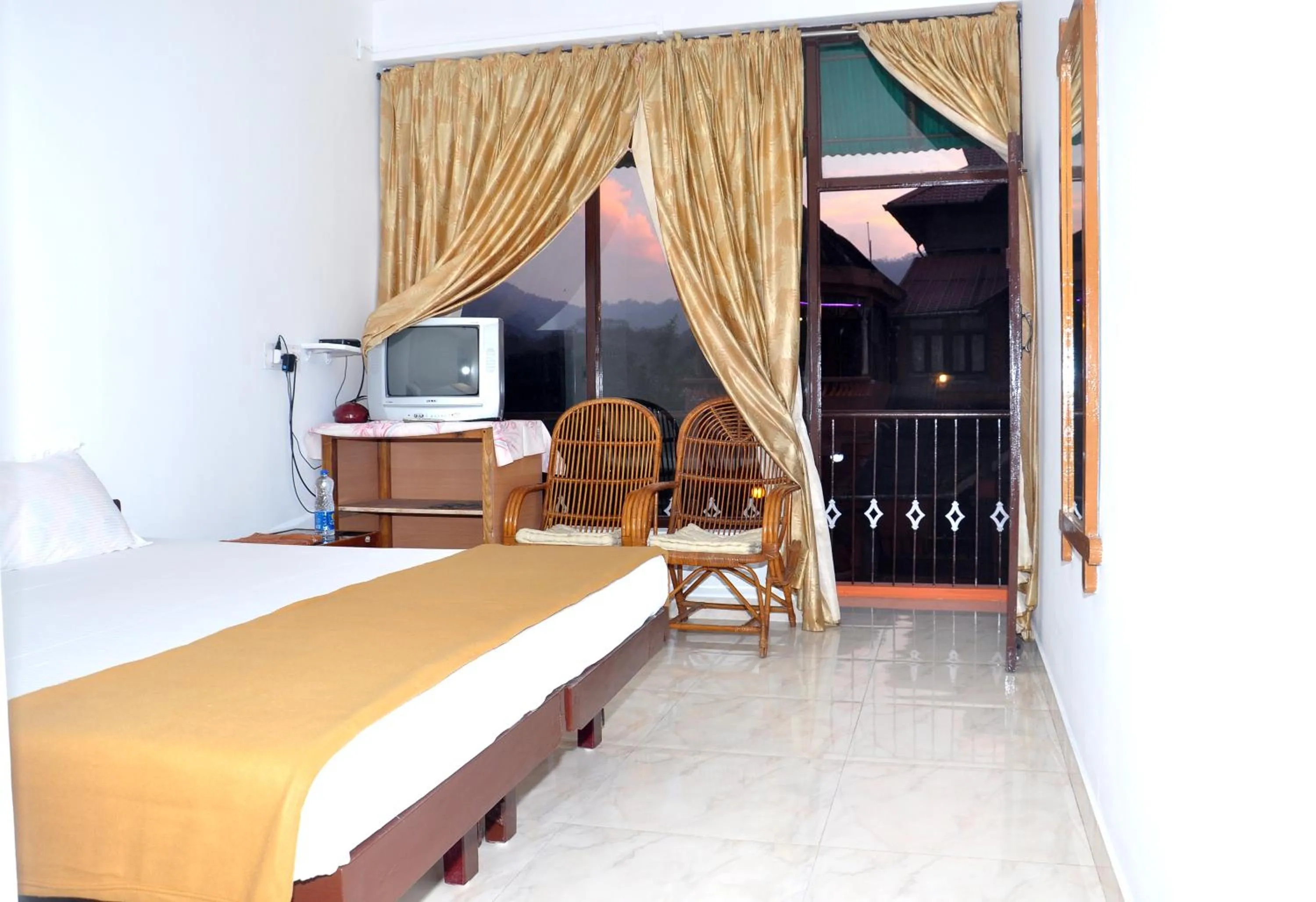 Bed in Quadriya Palace