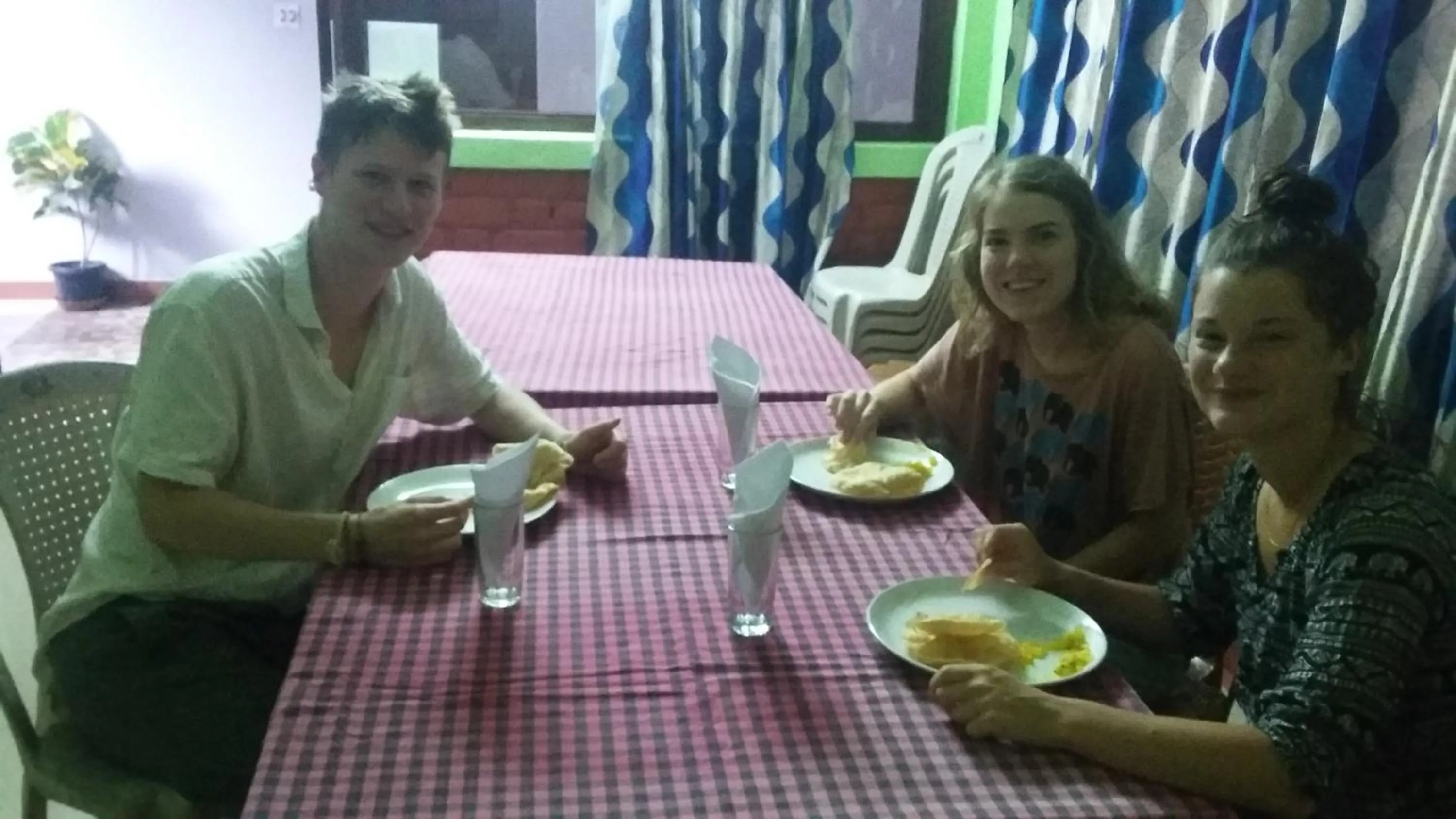 Restaurant/places to eat in Quadriya Palace