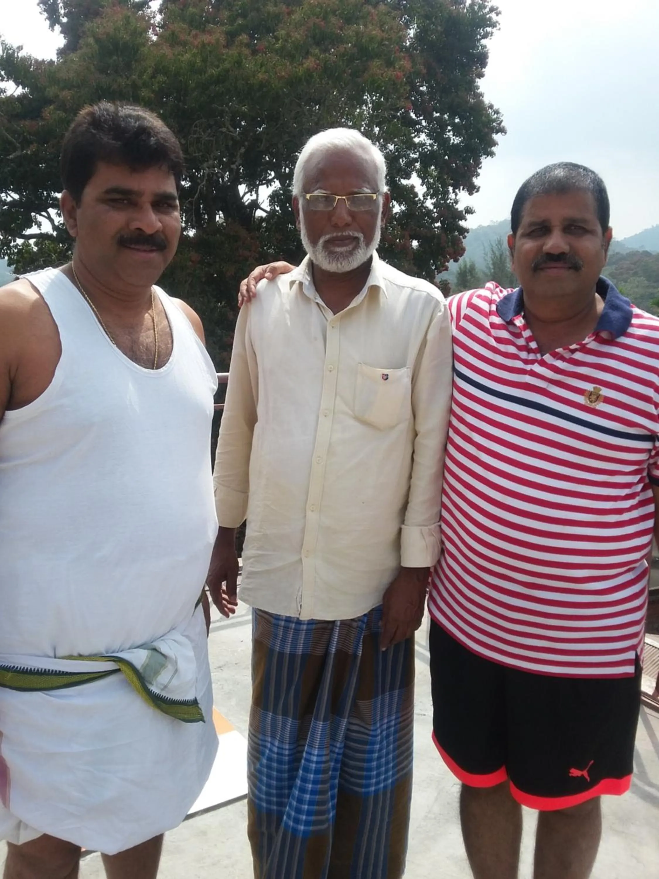 group of guests in Quadriya Palace
