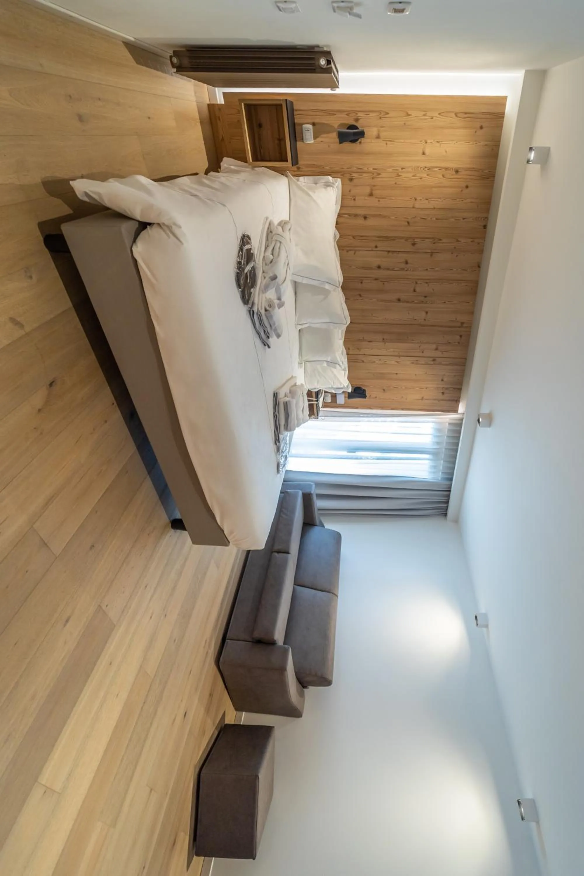 Photo of the whole room in White Angel Hotel