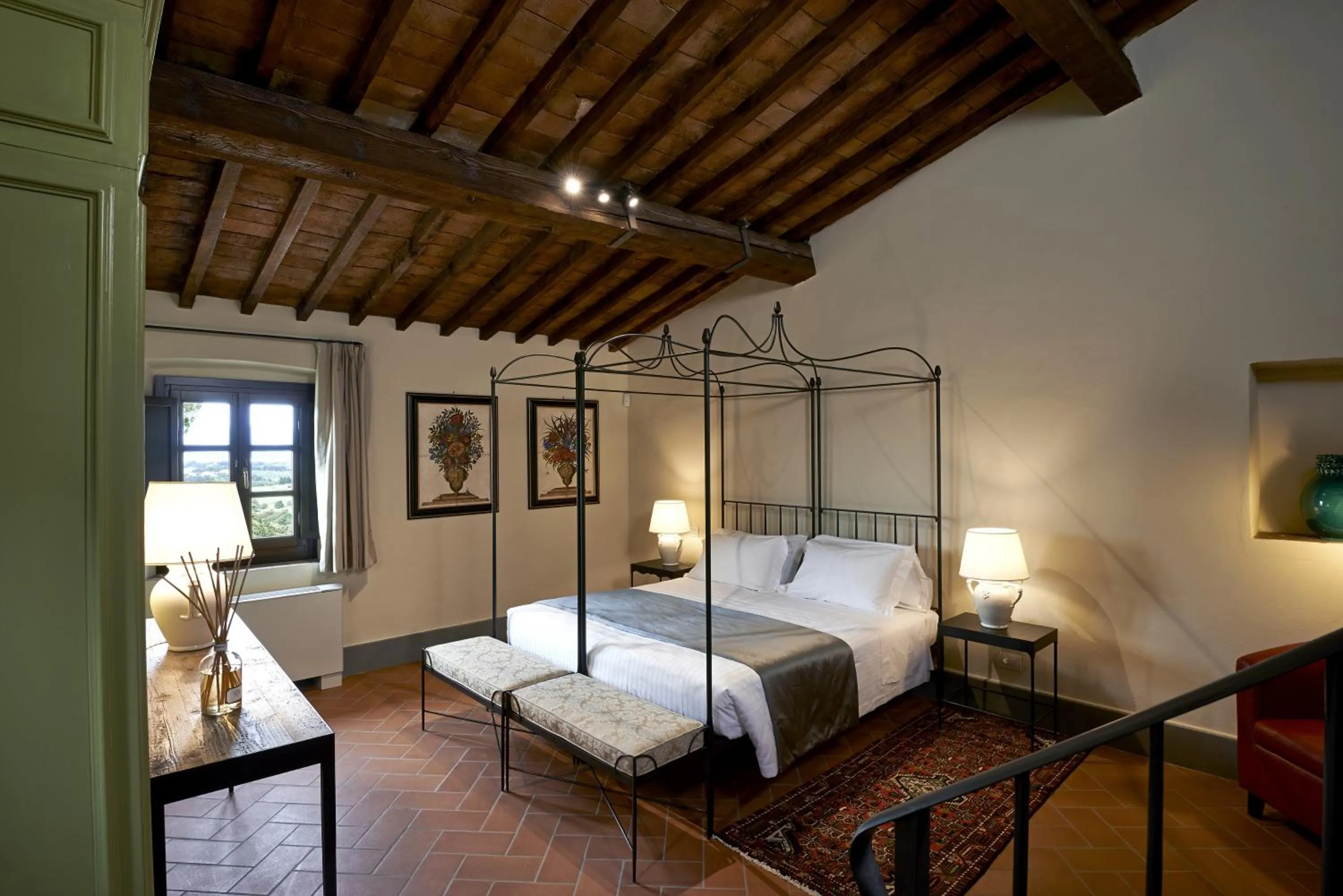Bedroom, Bed in Villa Medicea di Lilliano