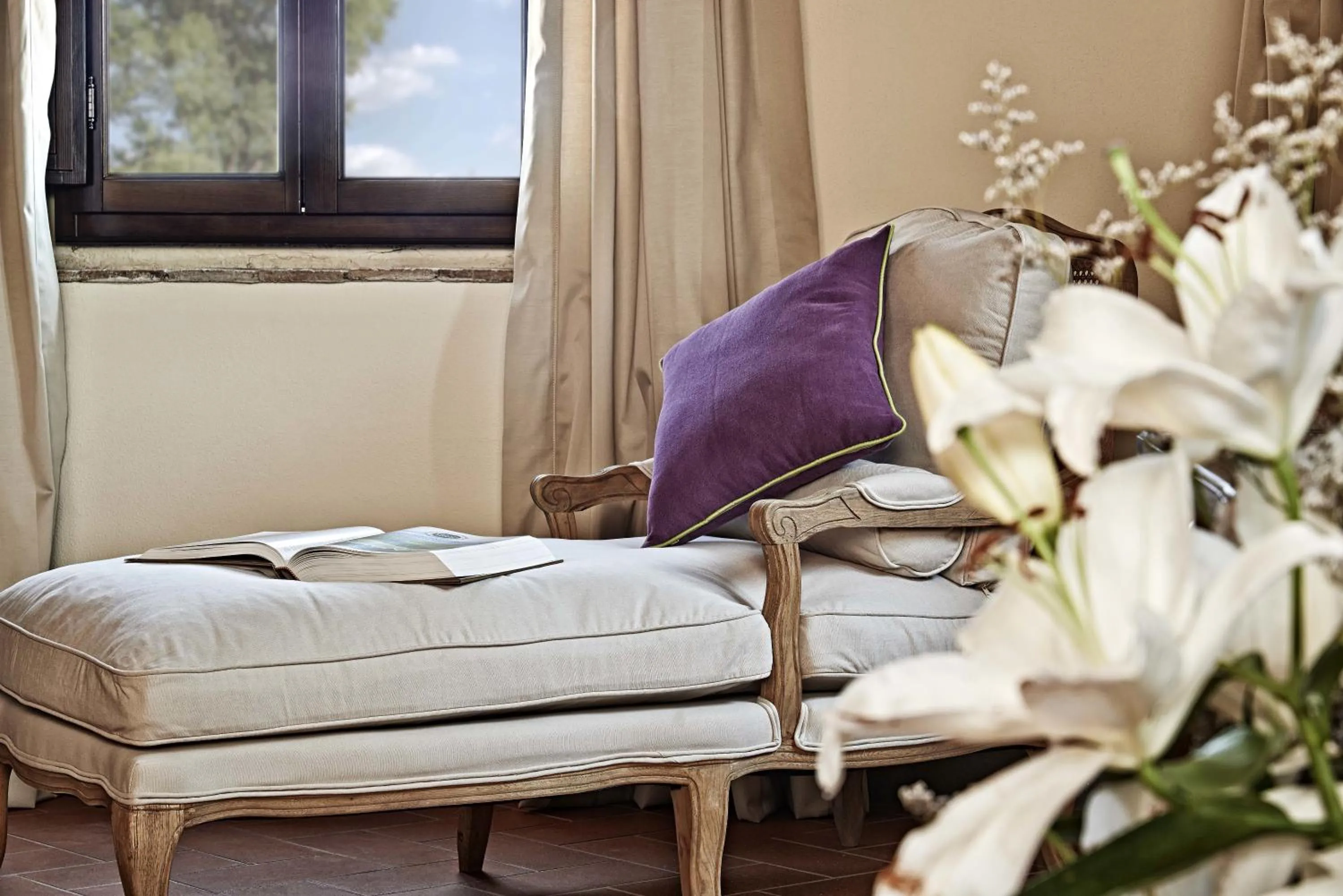 Decorative detail, Bed in Villa Medicea di Lilliano