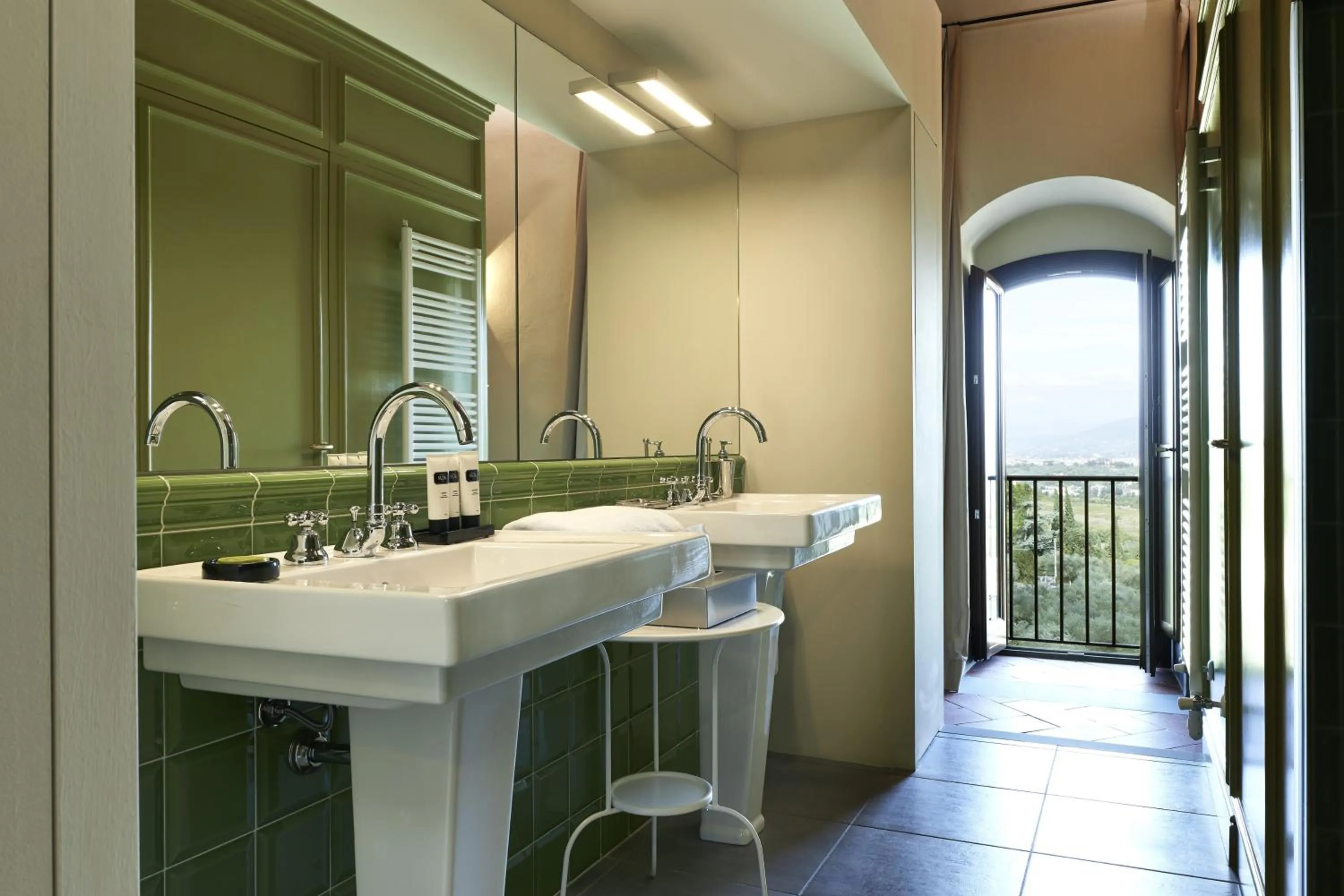 Bathroom in Villa Medicea di Lilliano