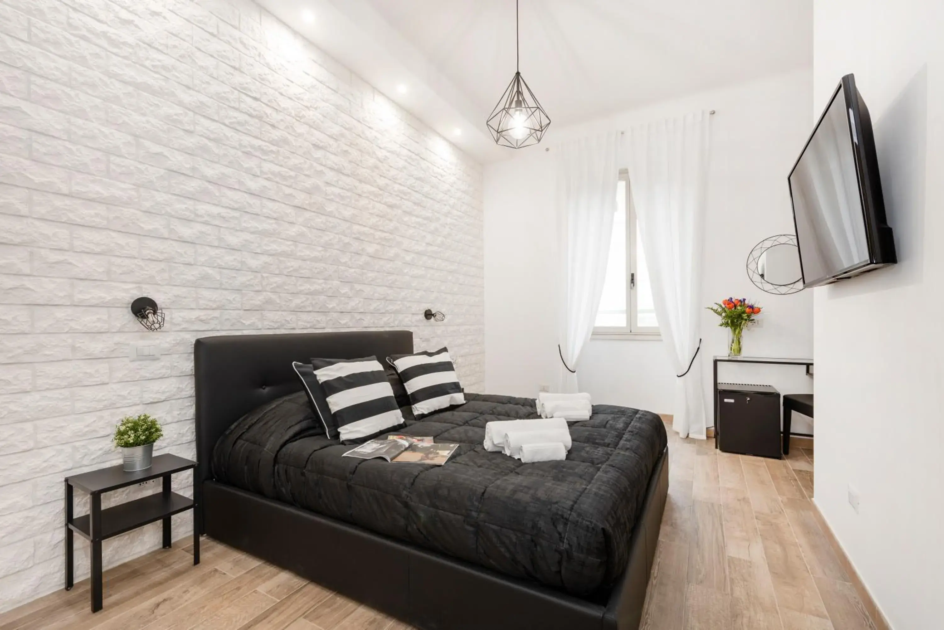 Superior Double Room in Black Rooms Colosseo Superior Double Room in Black Rooms Colosseo