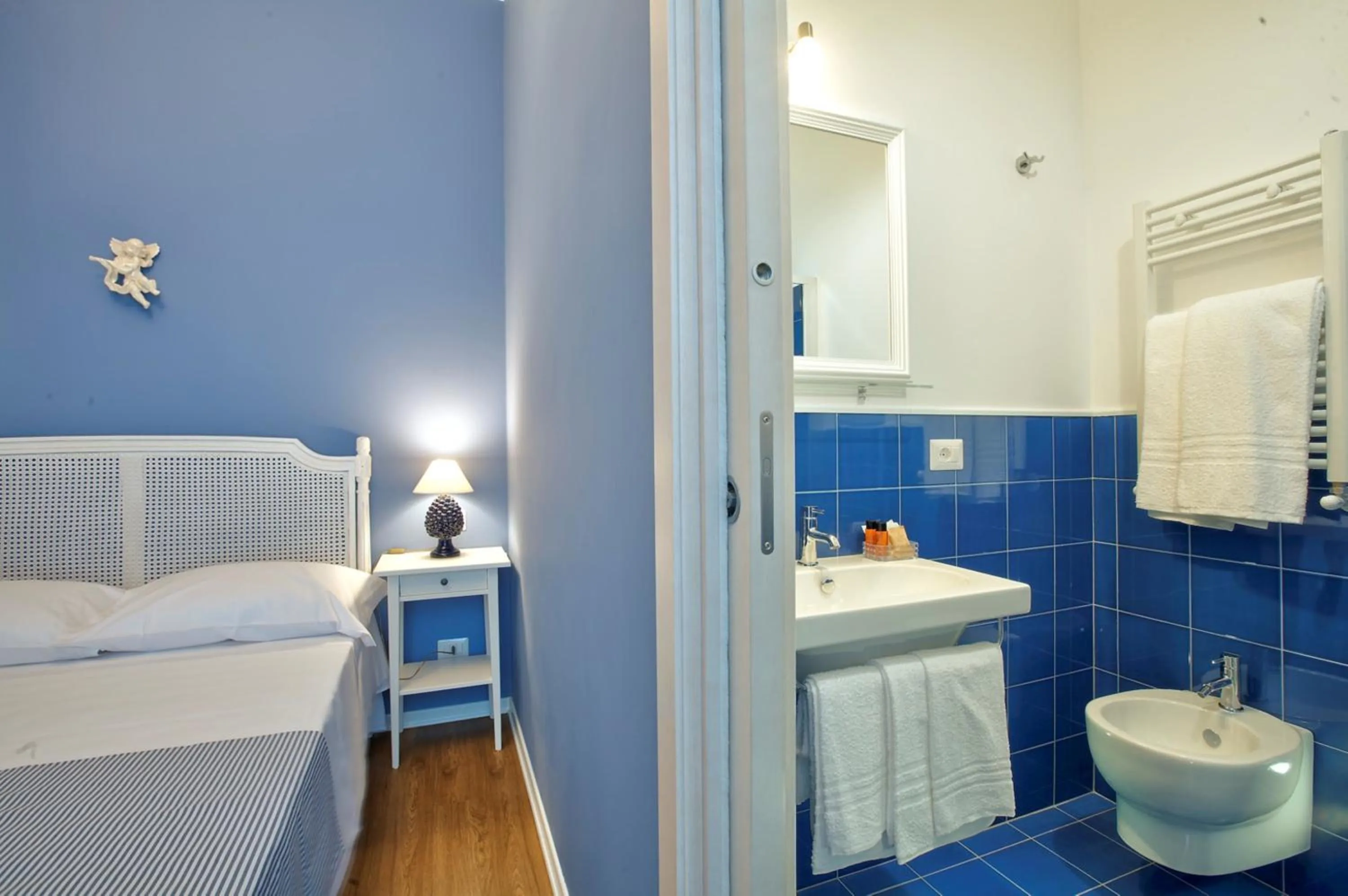 Bed in B&B Del Corso