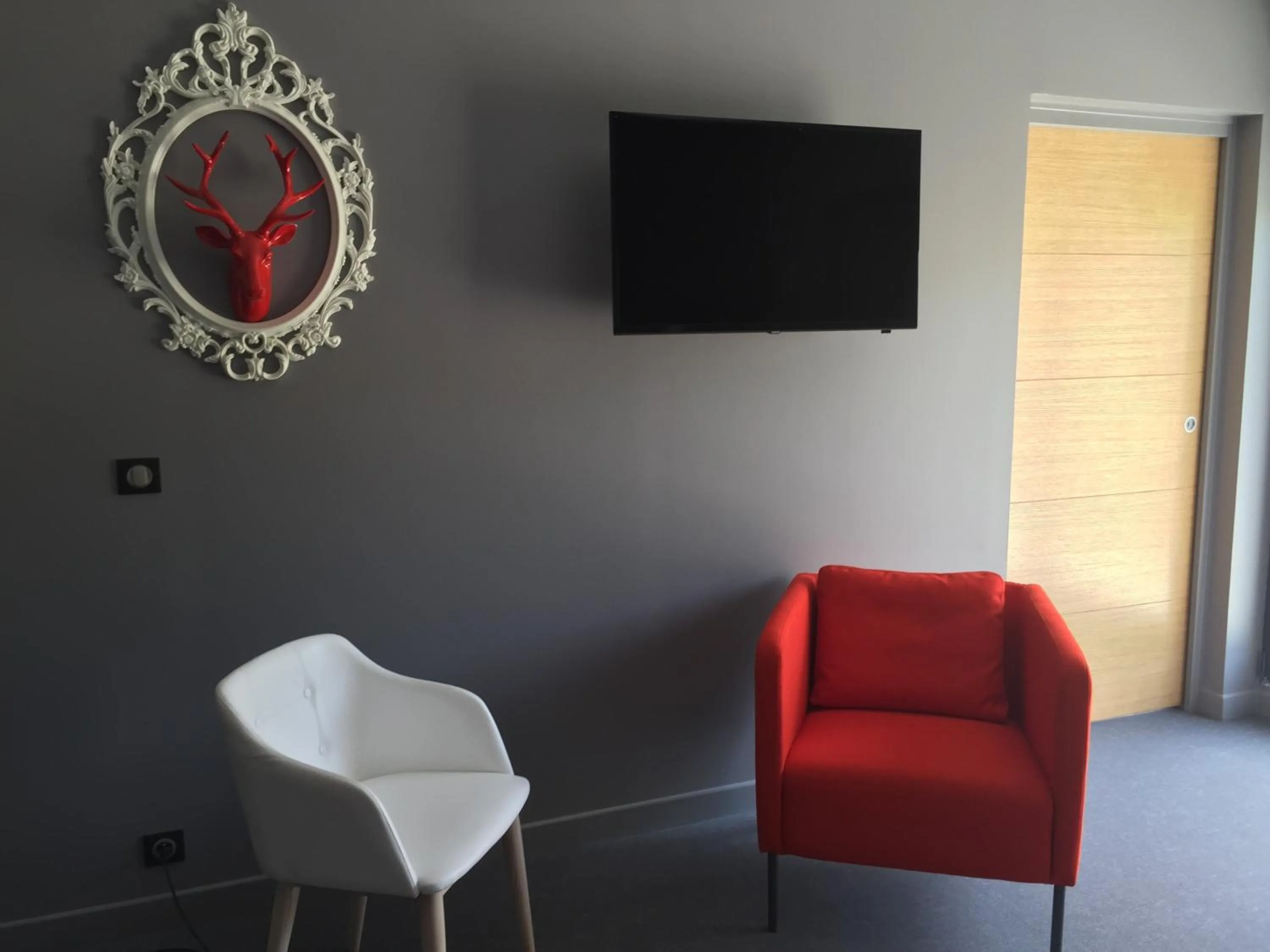 Decorative detail in Dans les Vignes