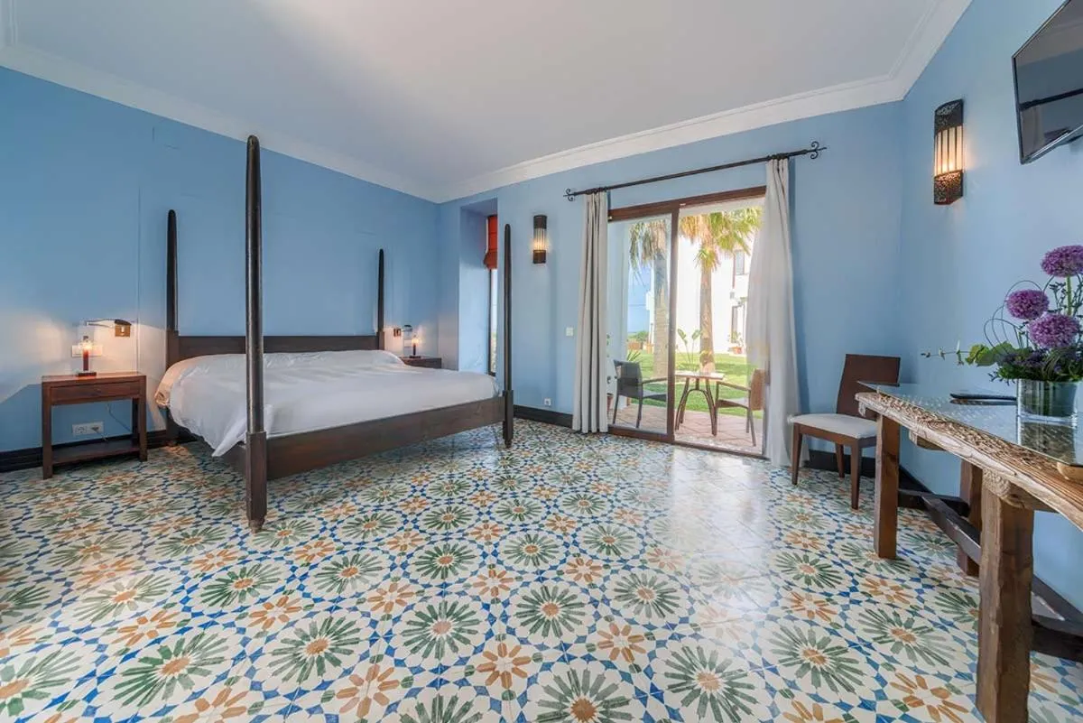 Apartamentos Turisticos Bahia De Trafalgar