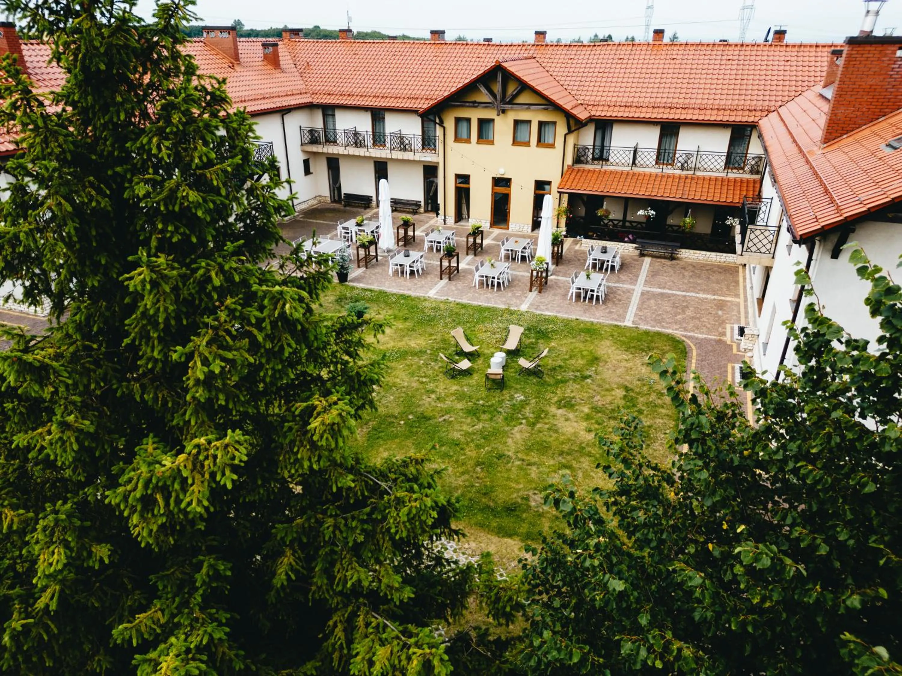 Property building in Hotel Pod Figurą