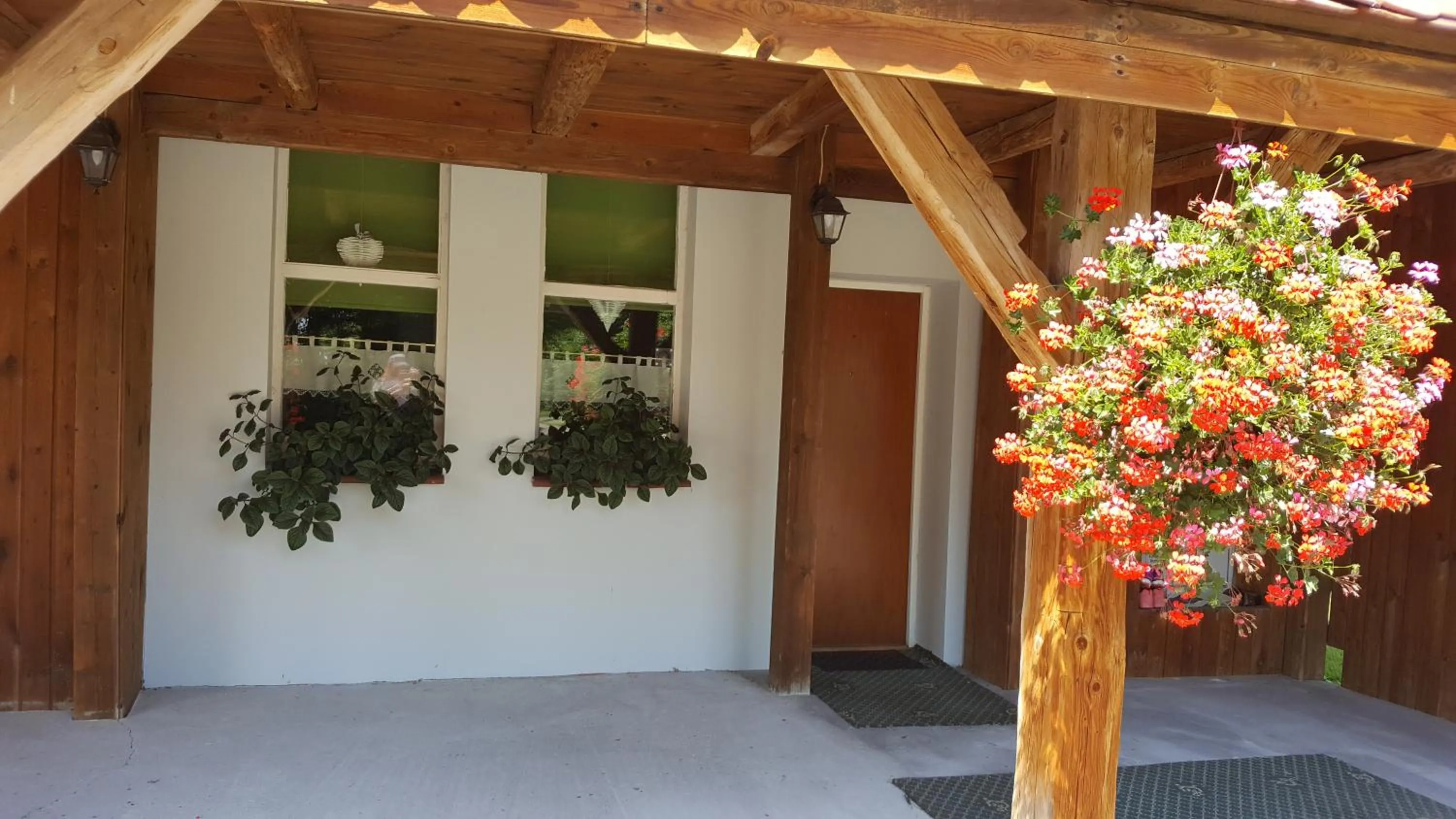 Facade/entrance in Hotel Restauracja Pustelnik