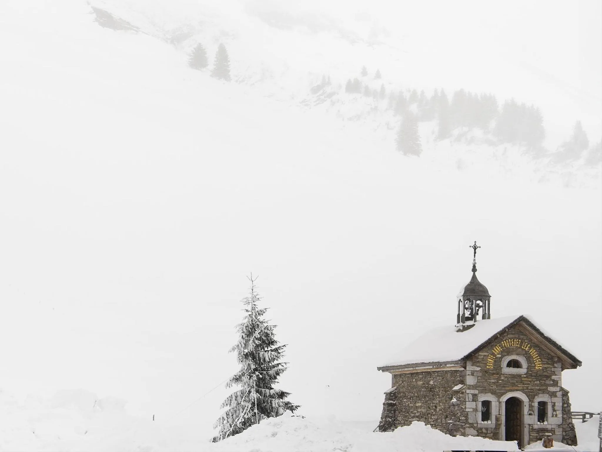 Nearby landmark in Les Rhodos