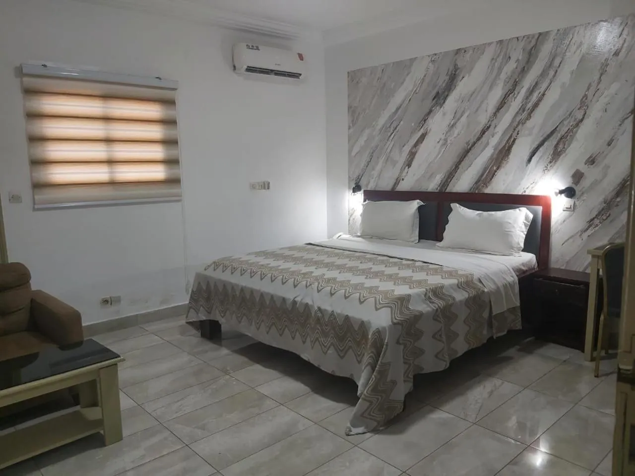 Bed in Hotel Carmel Cocody