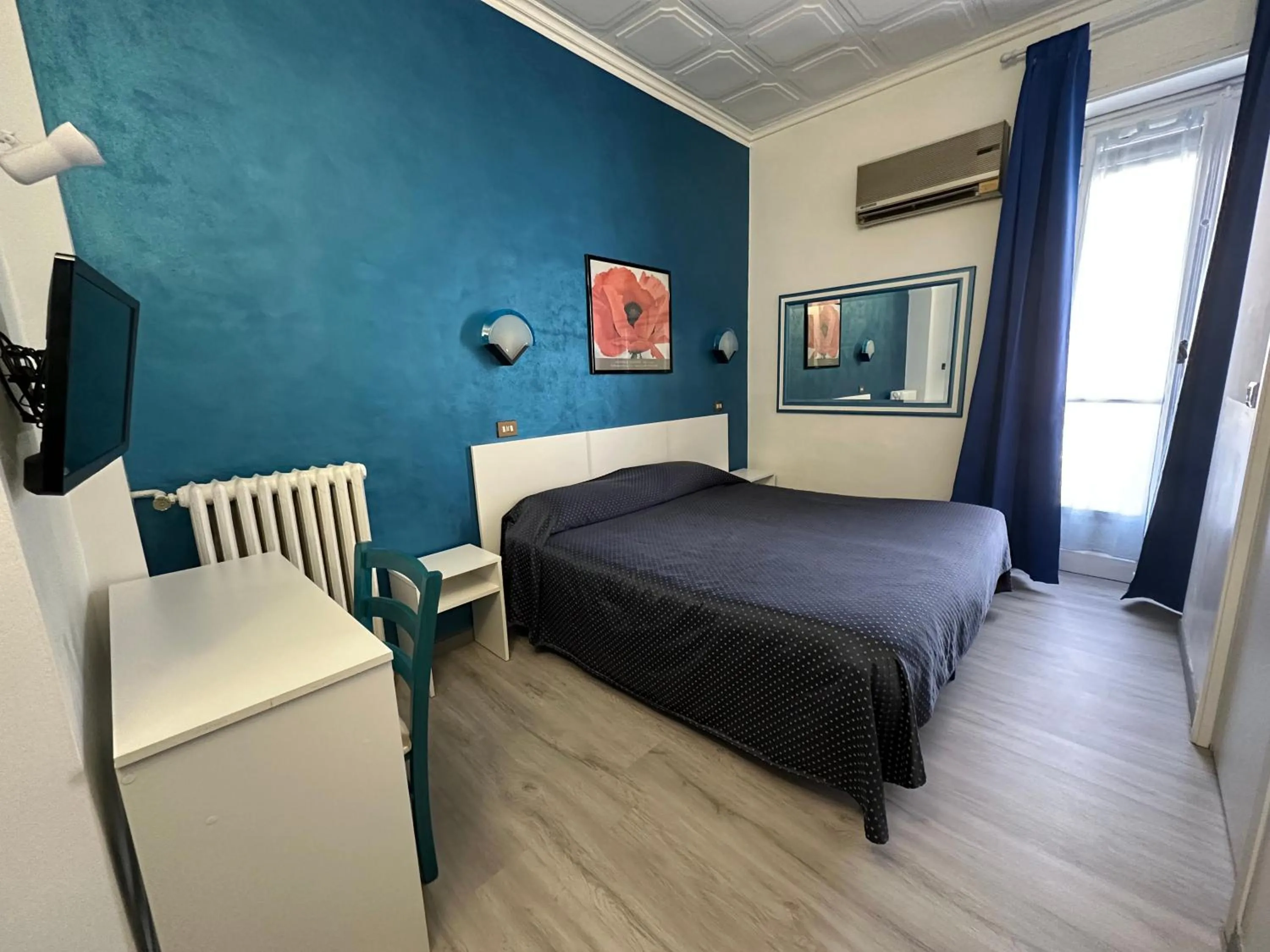 Day, Bed in Hotel Rey