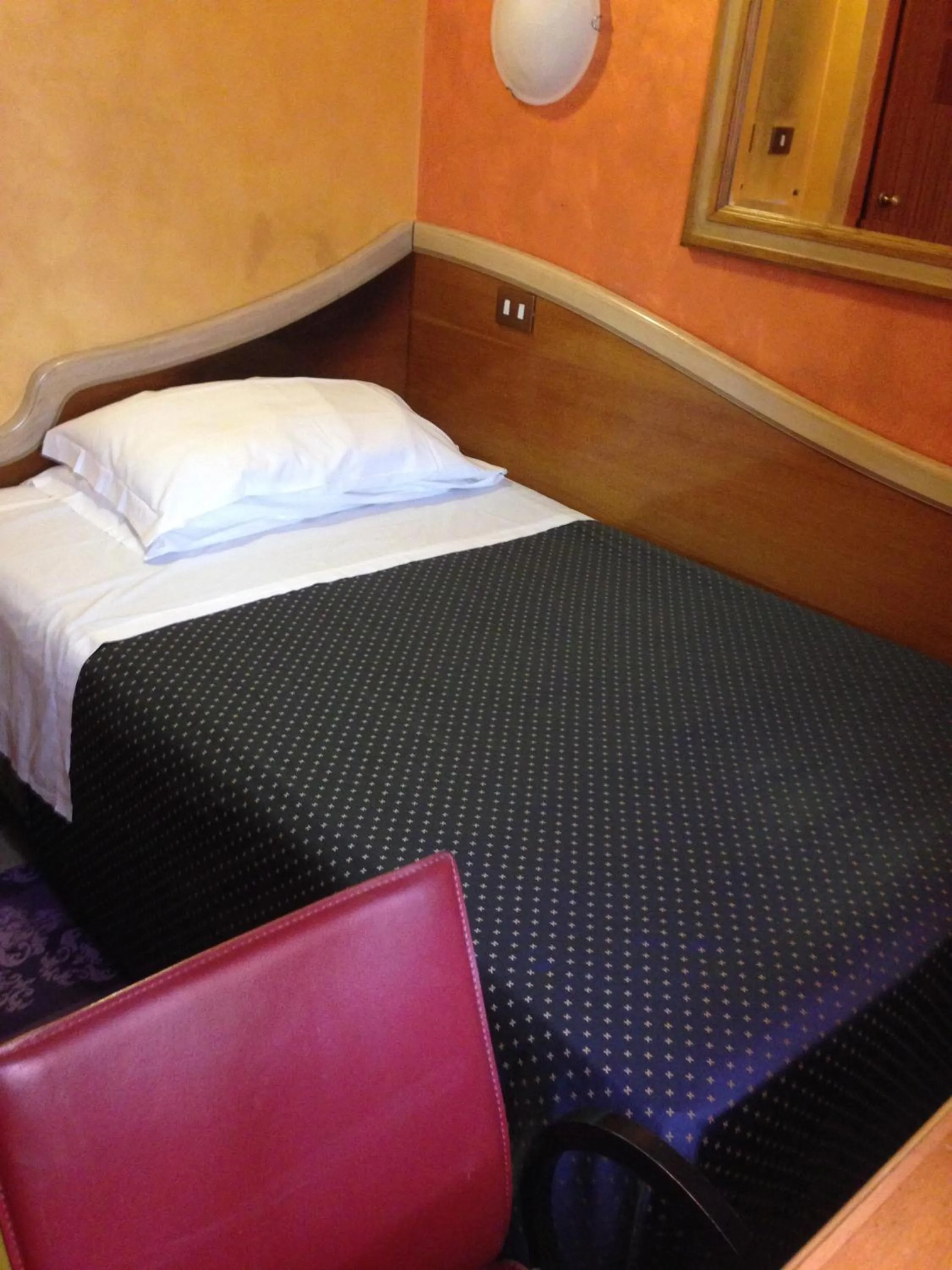 Bedroom, Bed in Hotel Rey