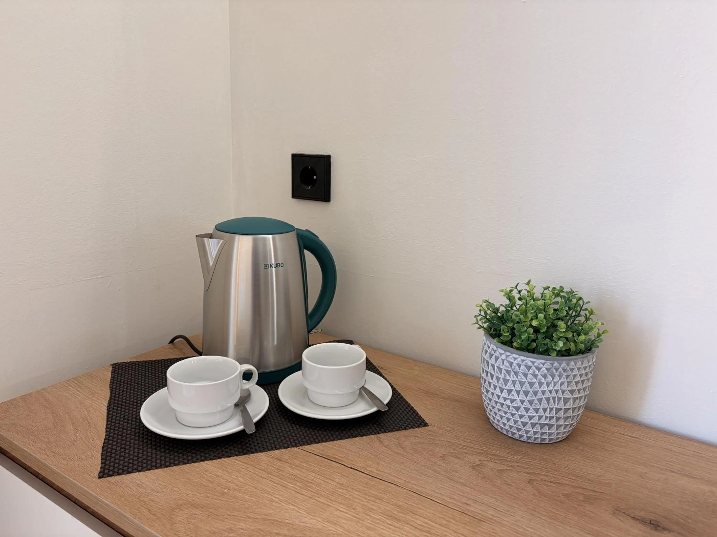 Coffee/tea facilities in Welikehotel Triton Beach