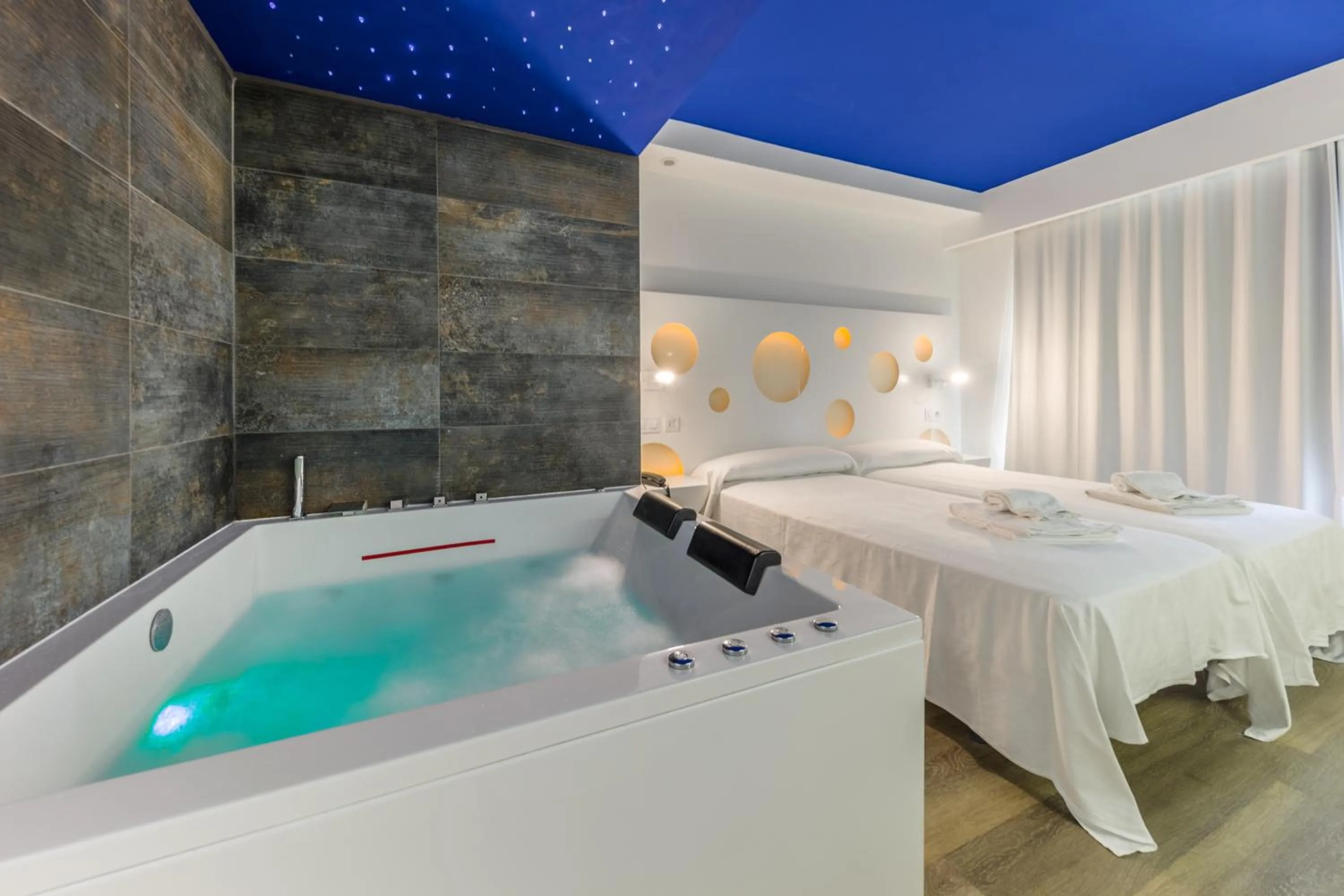 Photo of the whole room, Bed in Welikehotel Triton Beach