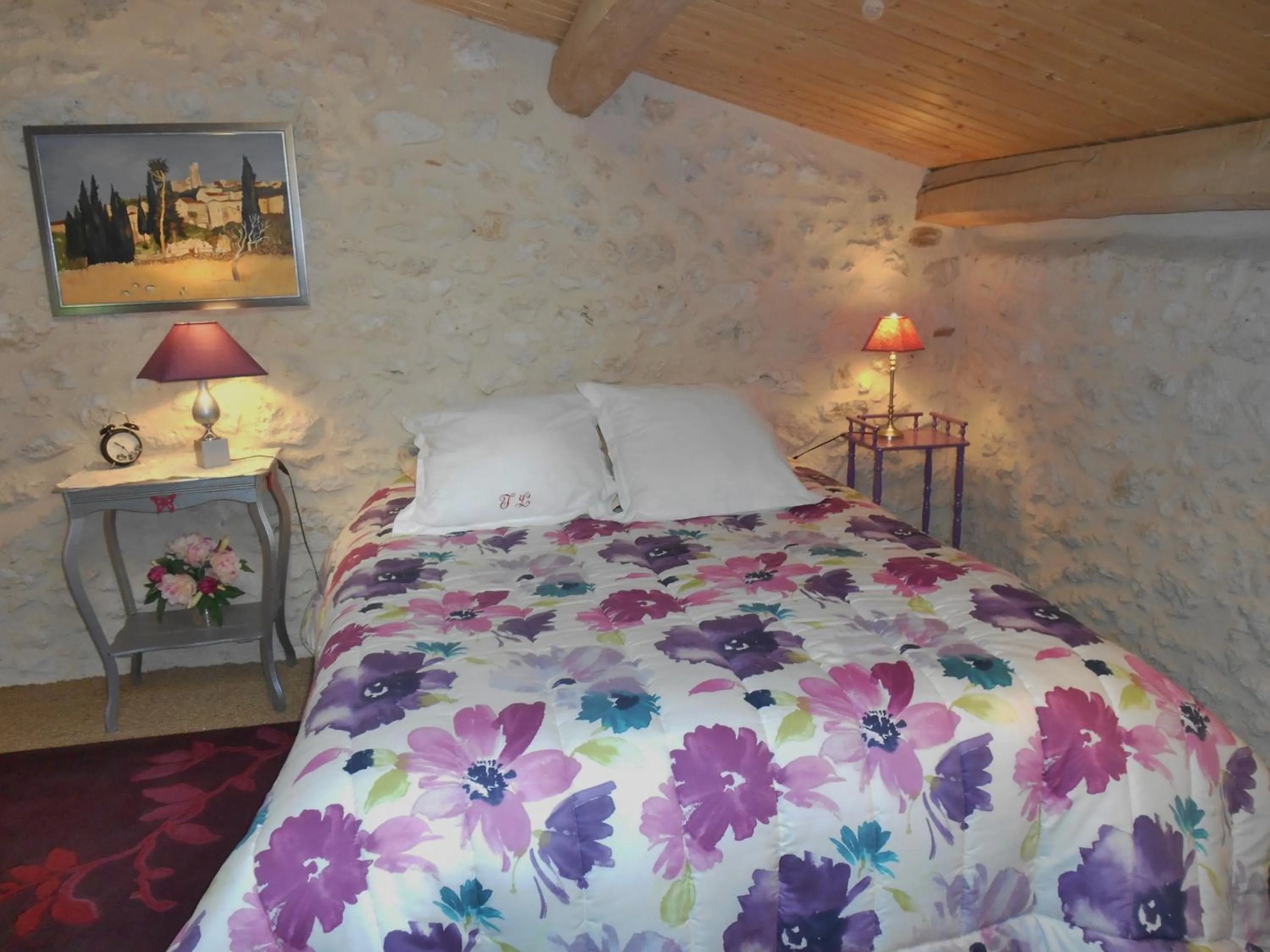 Photo of the whole room, Bed in Le Colombier