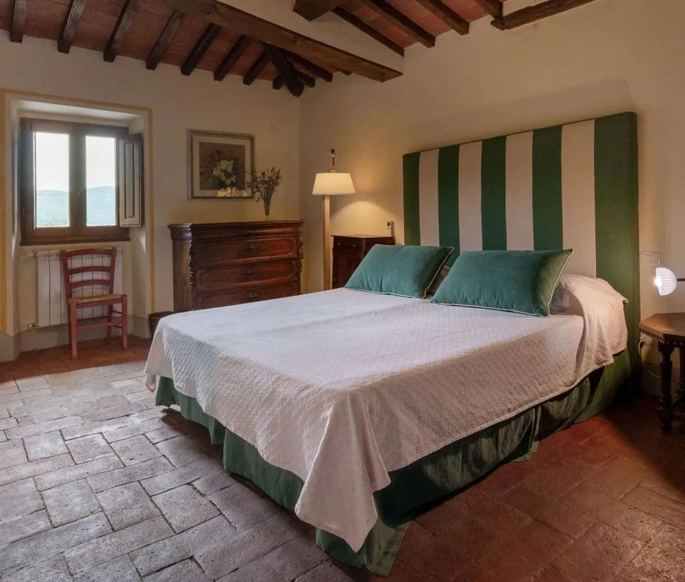 Bed in Villa Le Barone