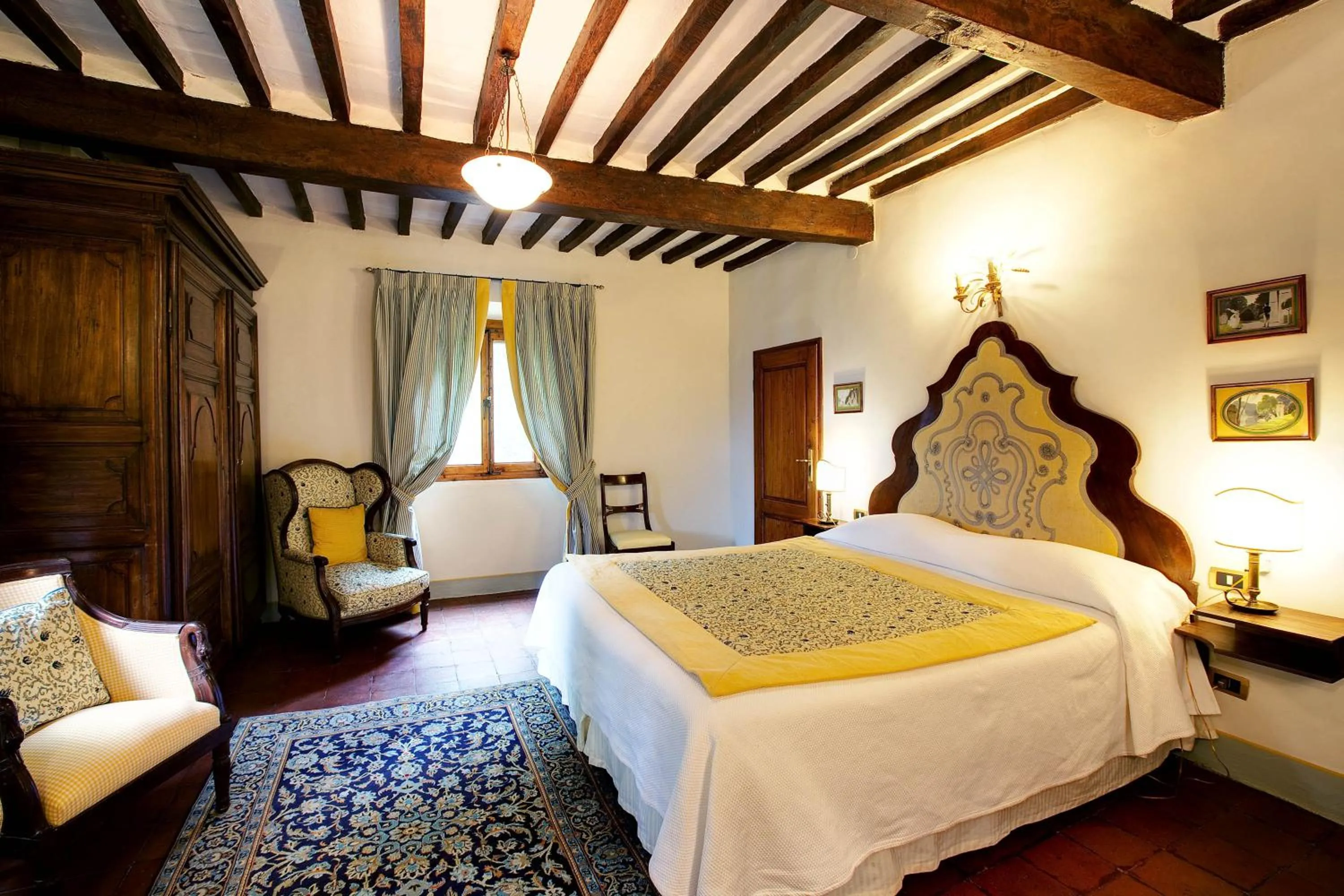 Photo of the whole room, Bed in Villa Le Barone