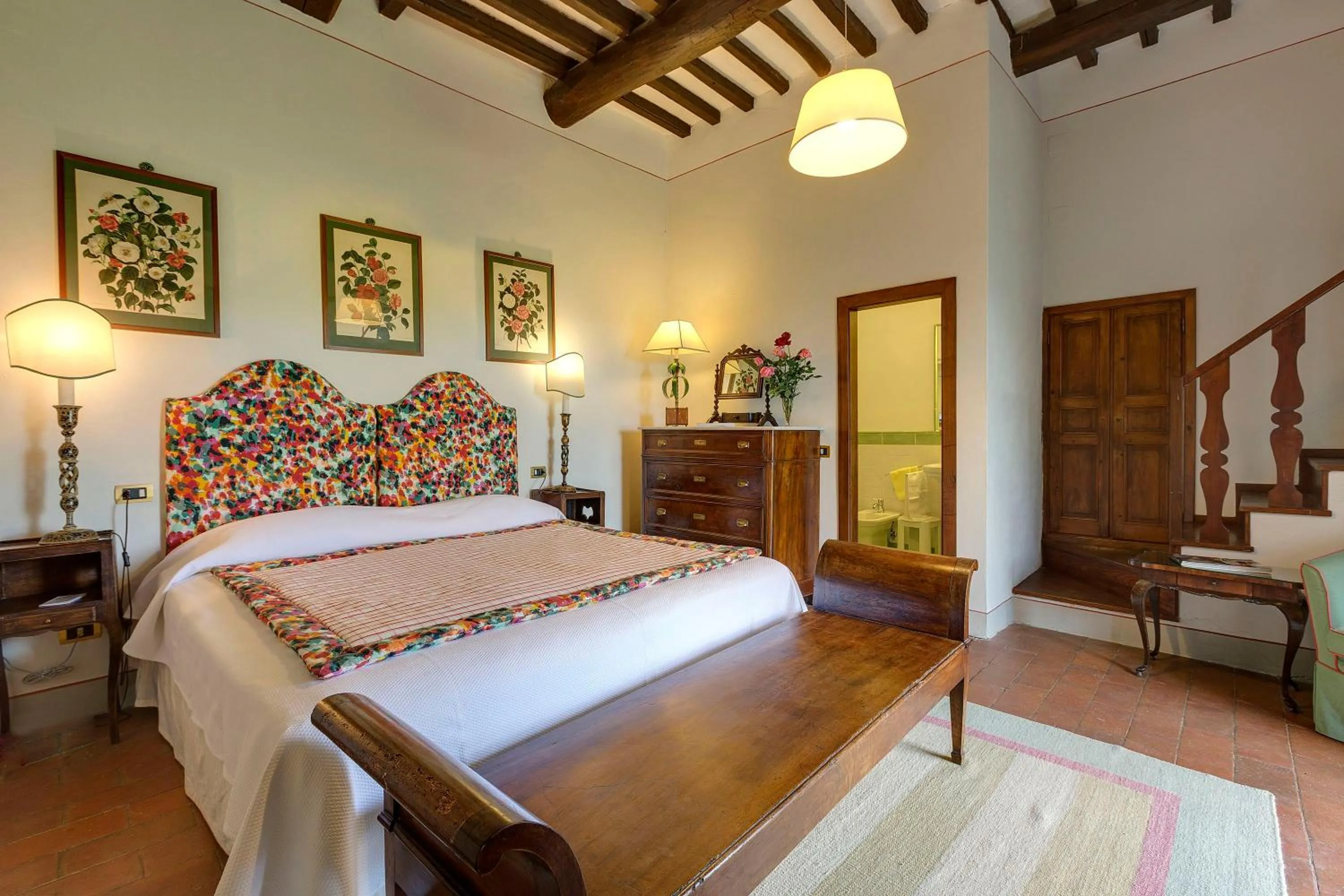 Photo of the whole room, Bed in Villa Le Barone