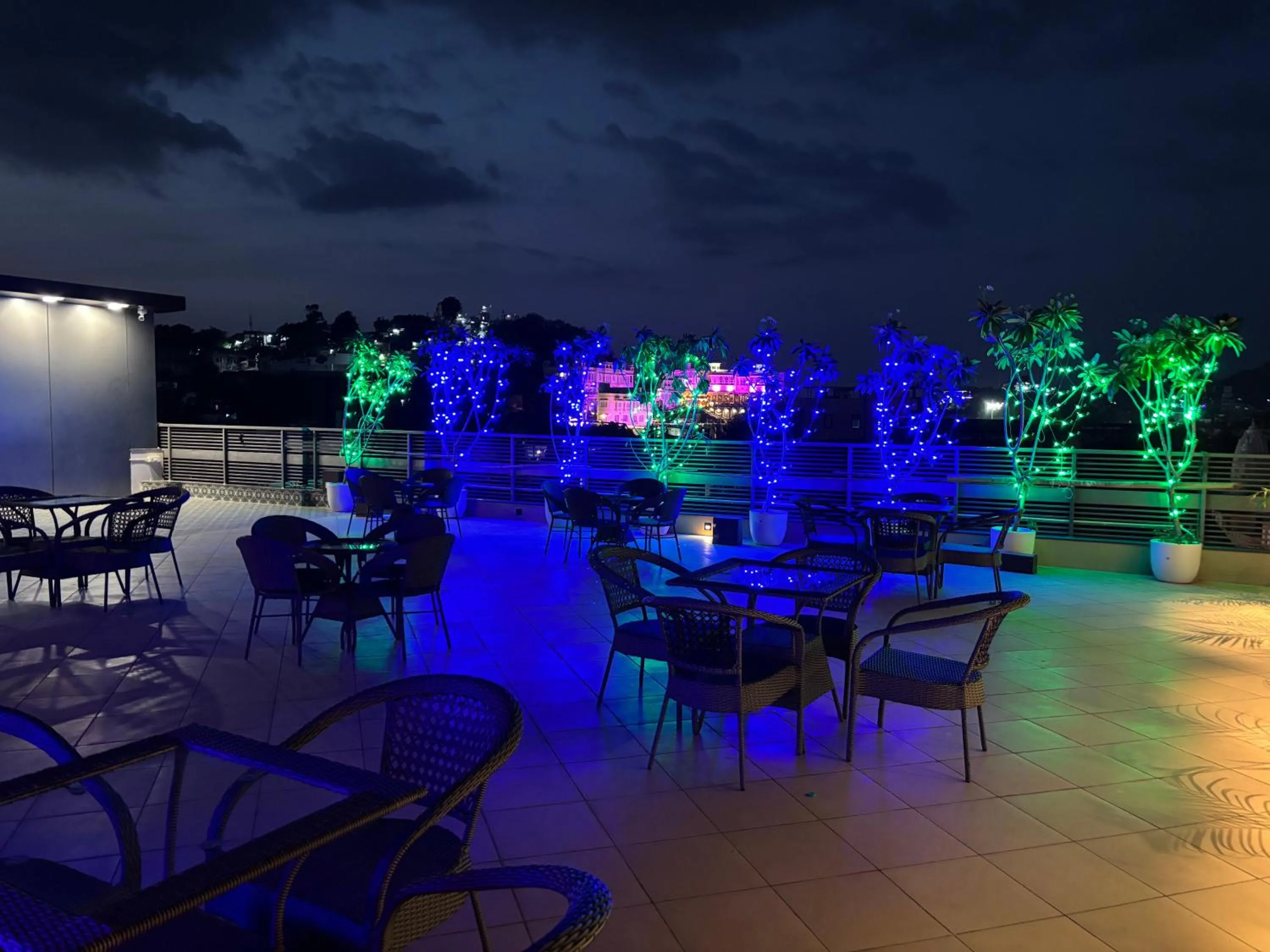 Hotel Royal Nest