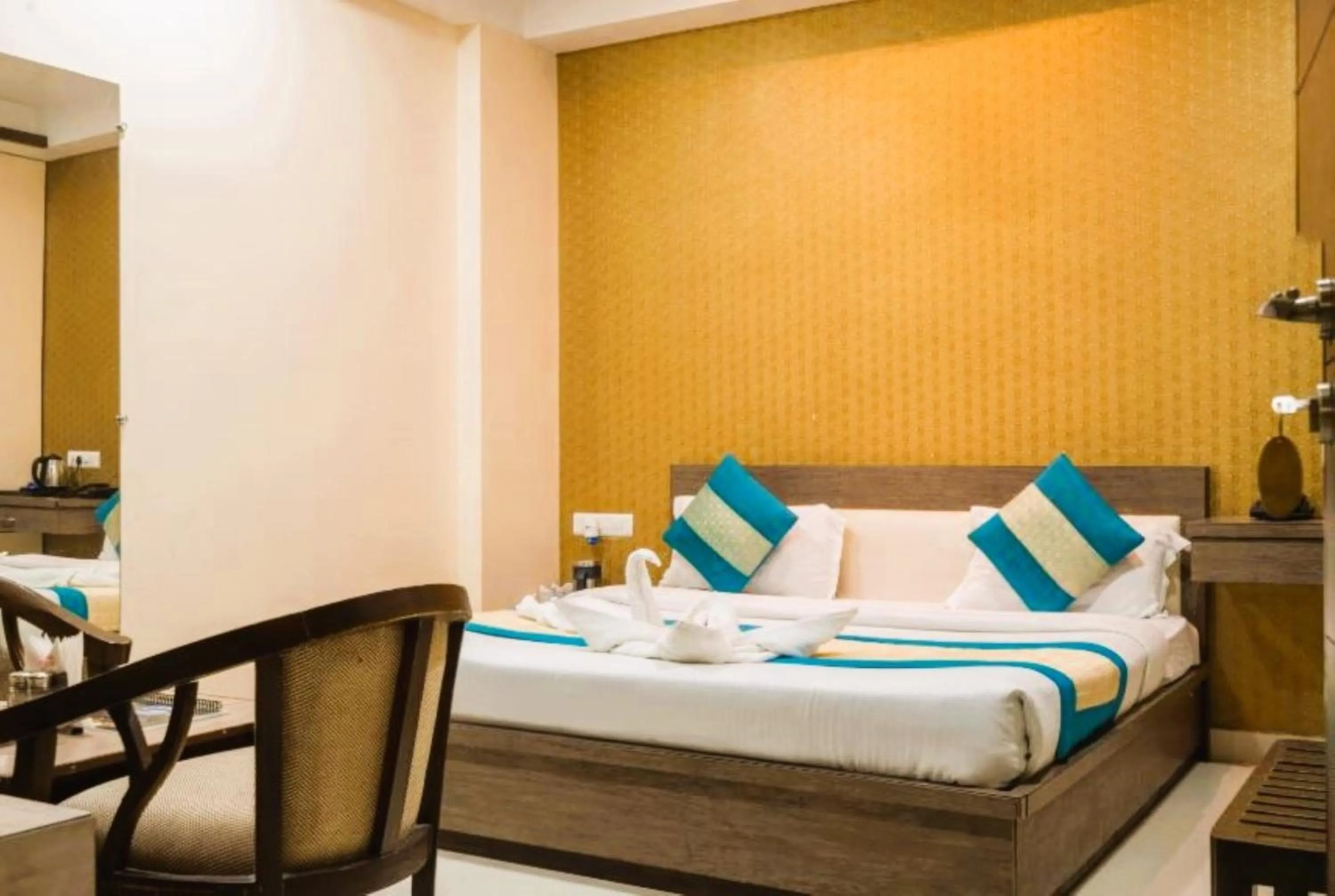 Bed in Hotel Manas Continental Gorakhpur