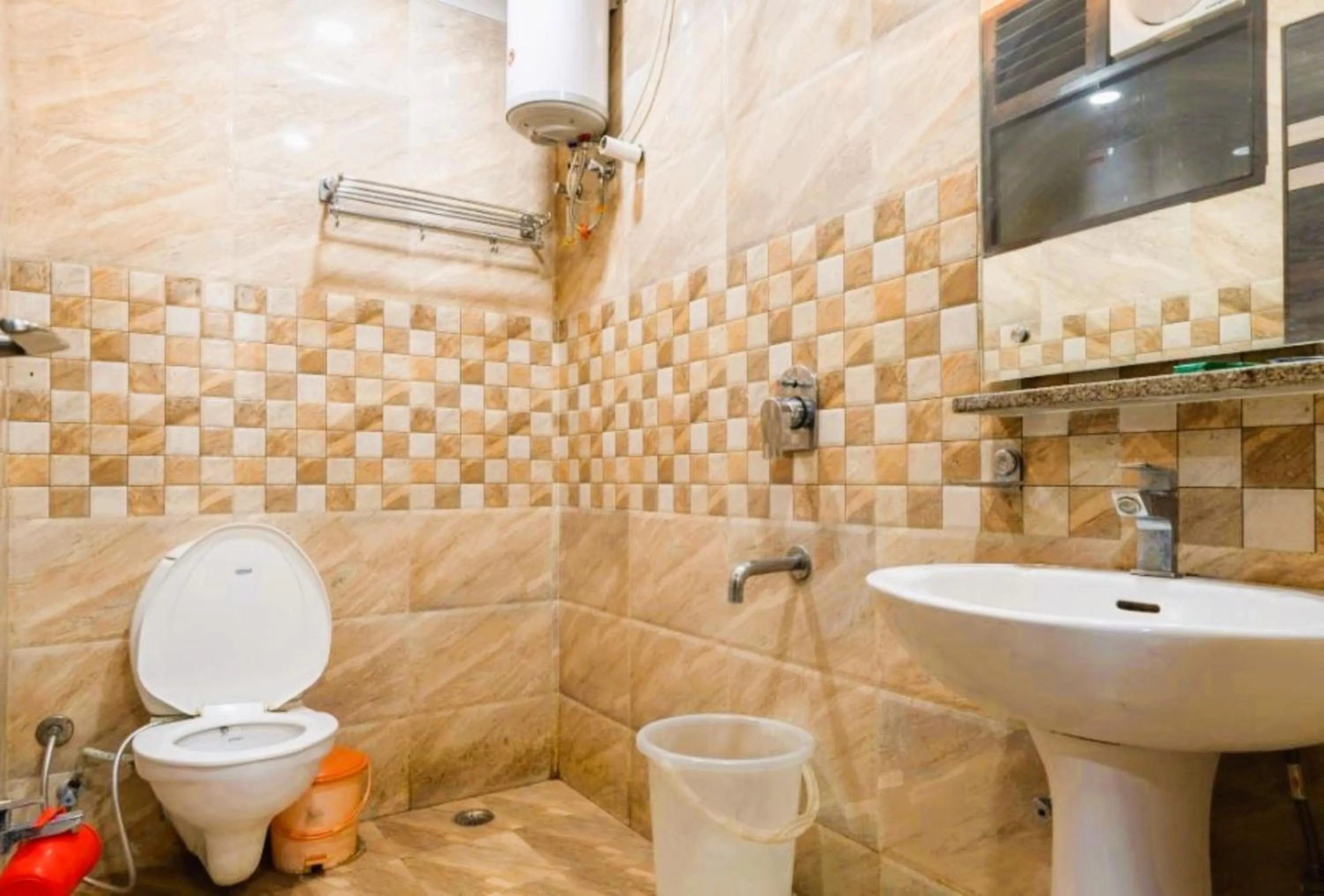 Shower in Hotel Manas Continental Gorakhpur