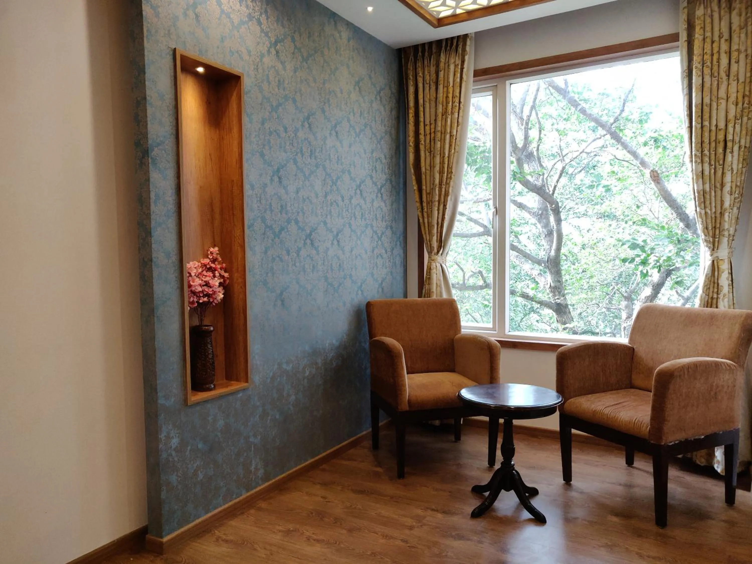 Seating area in Yelchiko
