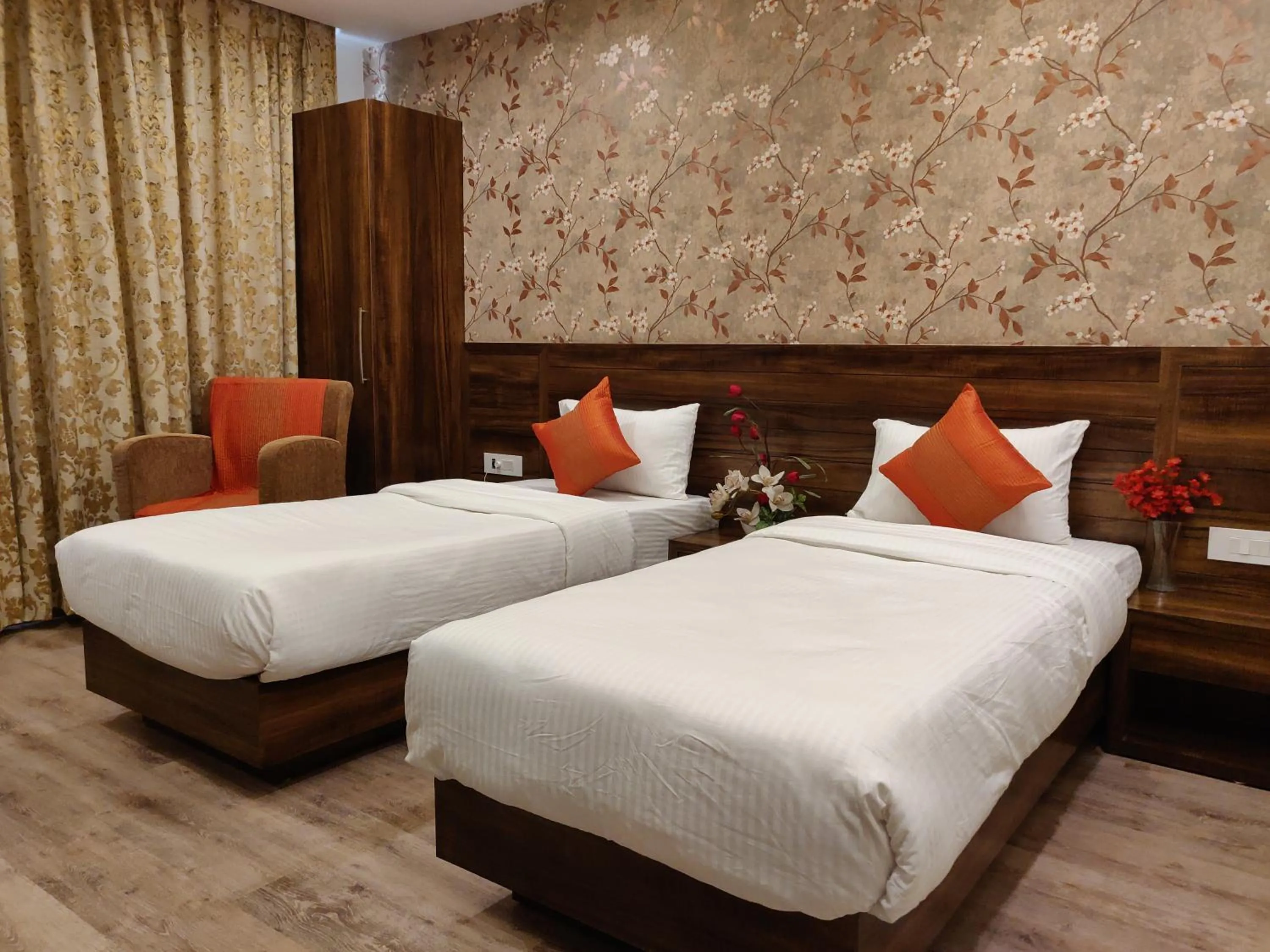 Bedroom, Bed in Yelchiko