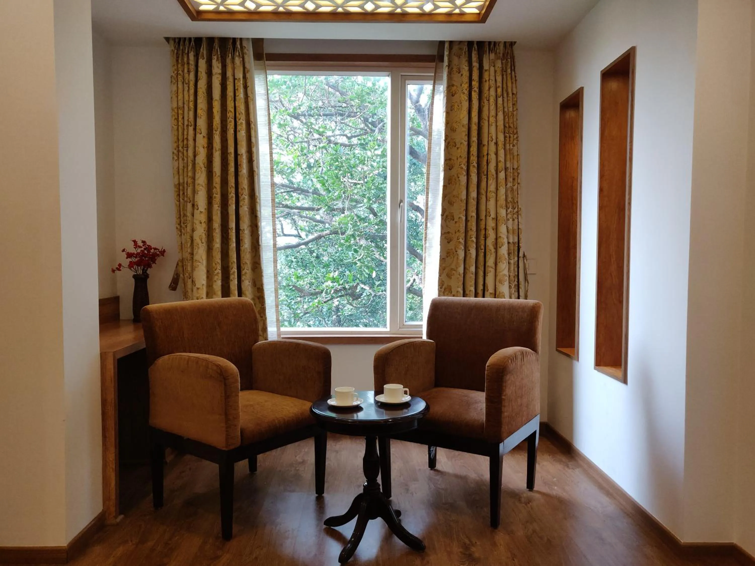 Seating area in Yelchiko