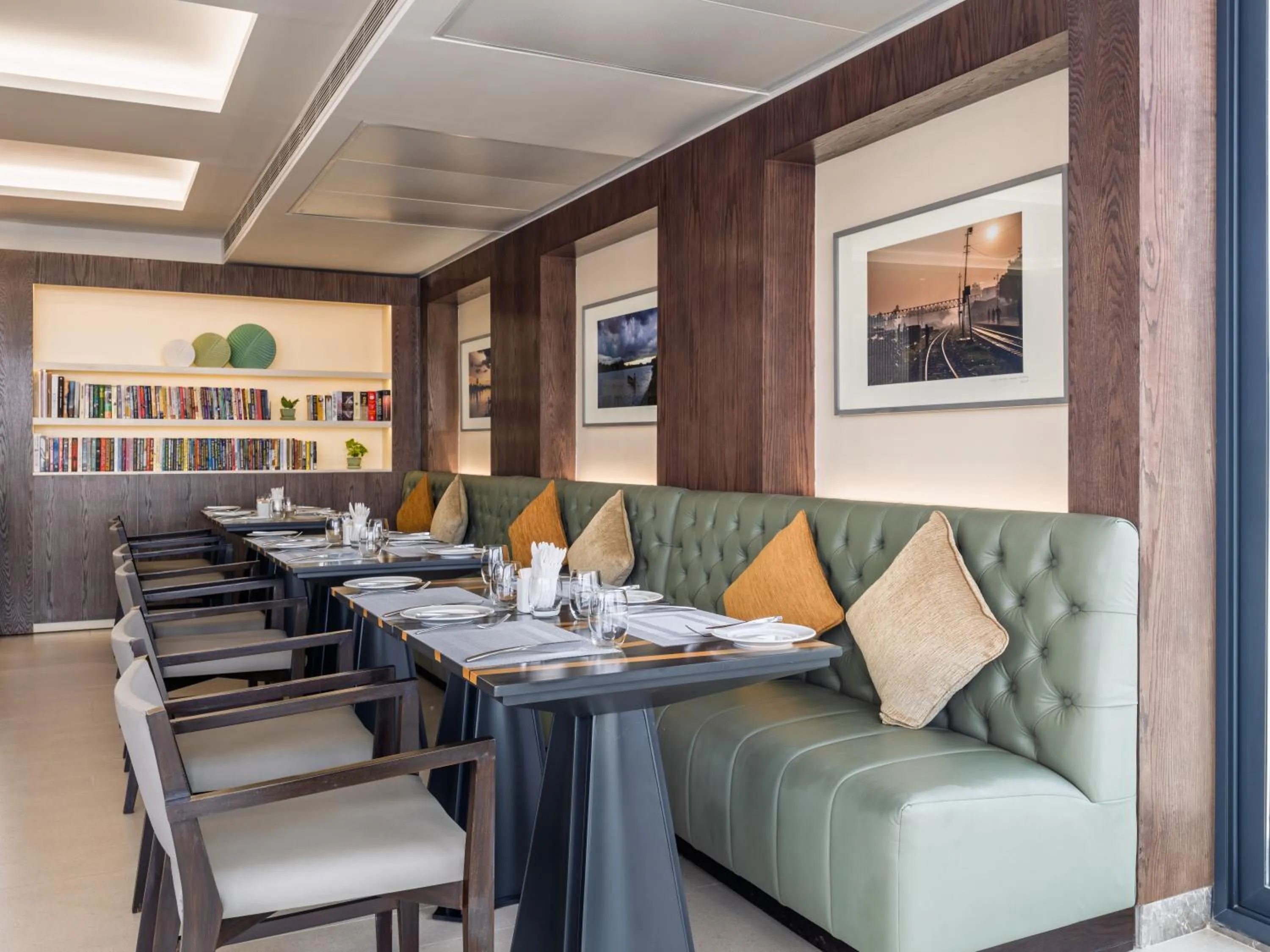 Restaurant/places to eat in W Residence Living