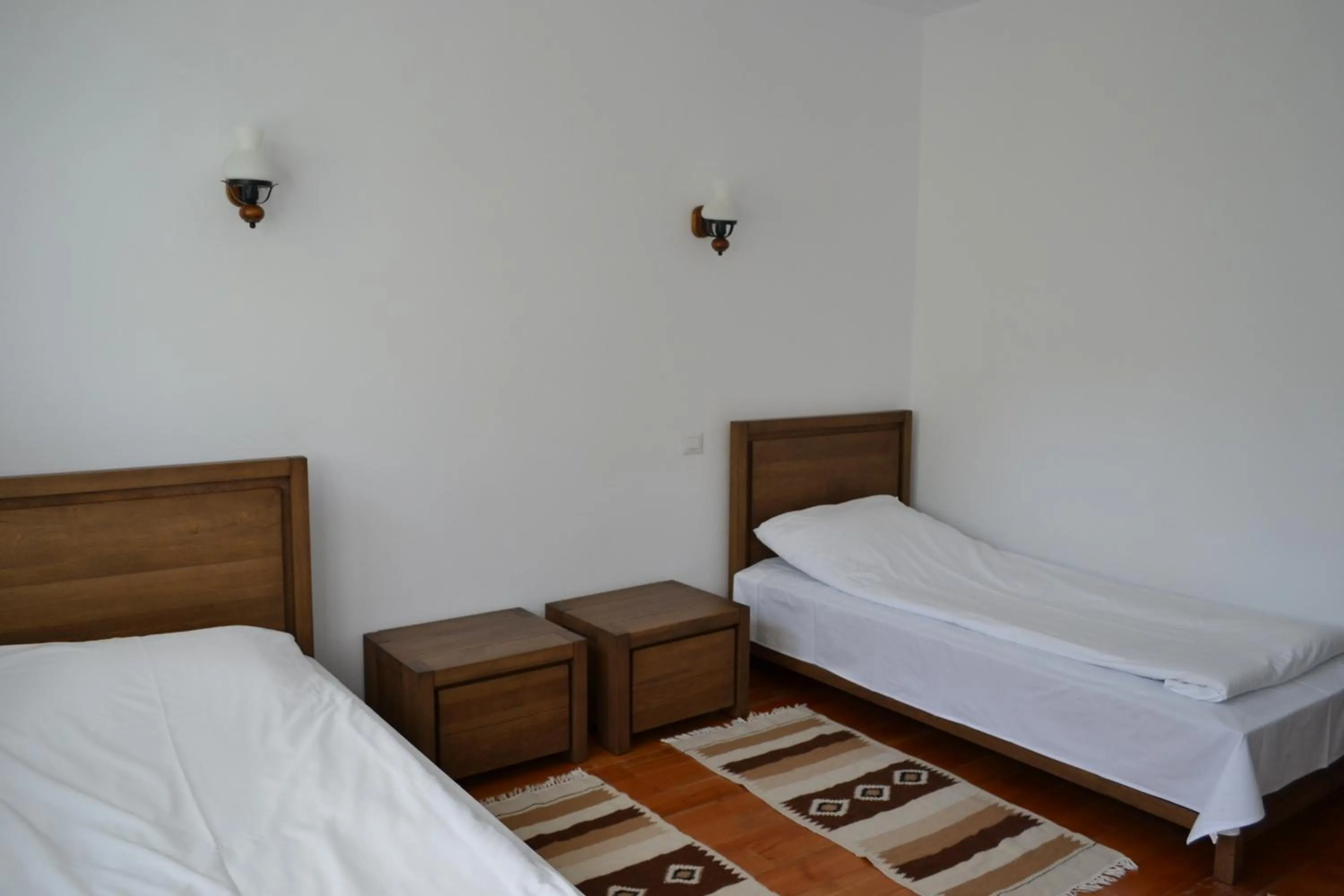 Decorative detail, Bed in Casa de Oaspeți Sfântul Nicolae