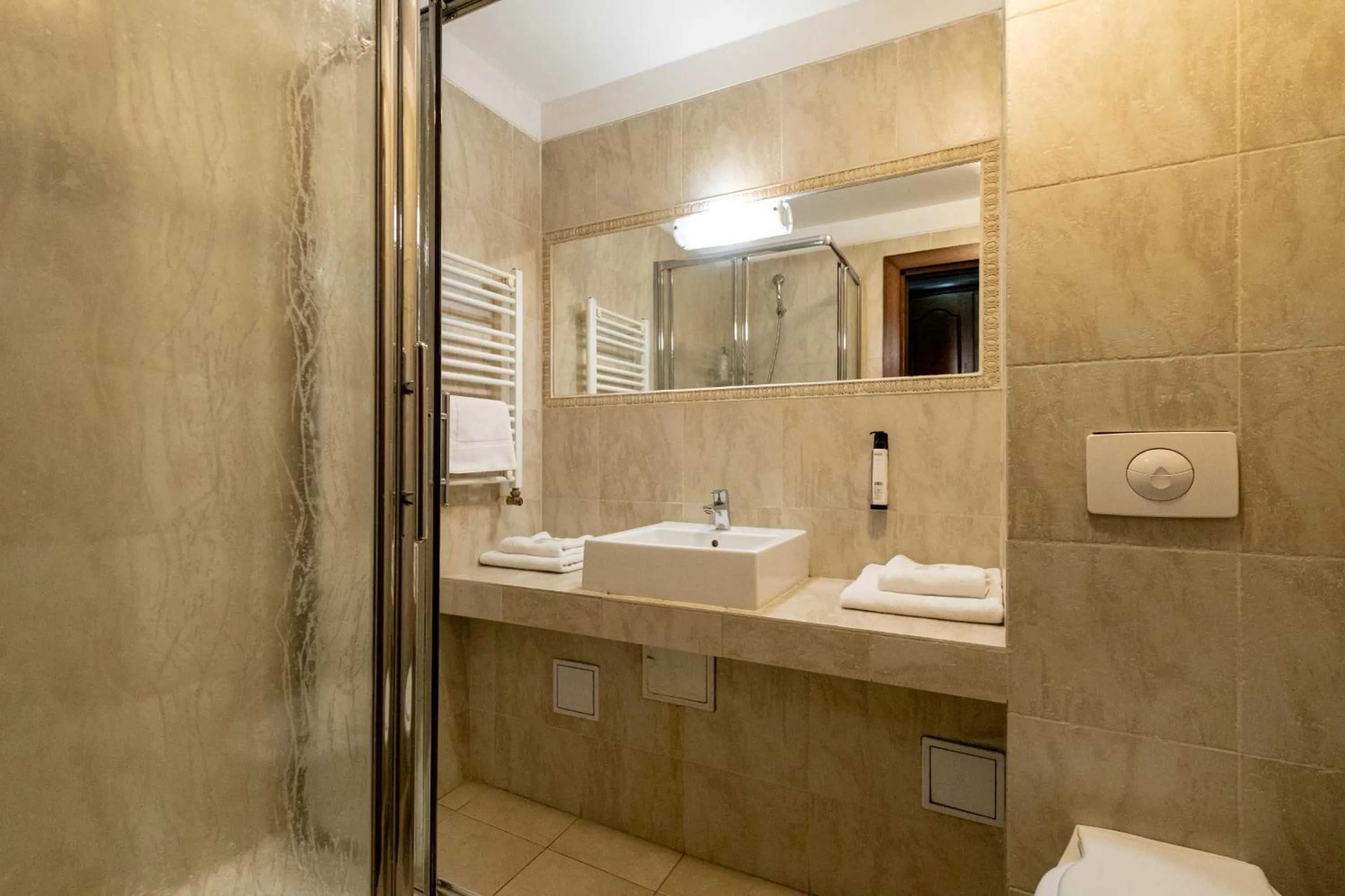 Bathroom in Casa de Oaspeți Sfântul Nicolae