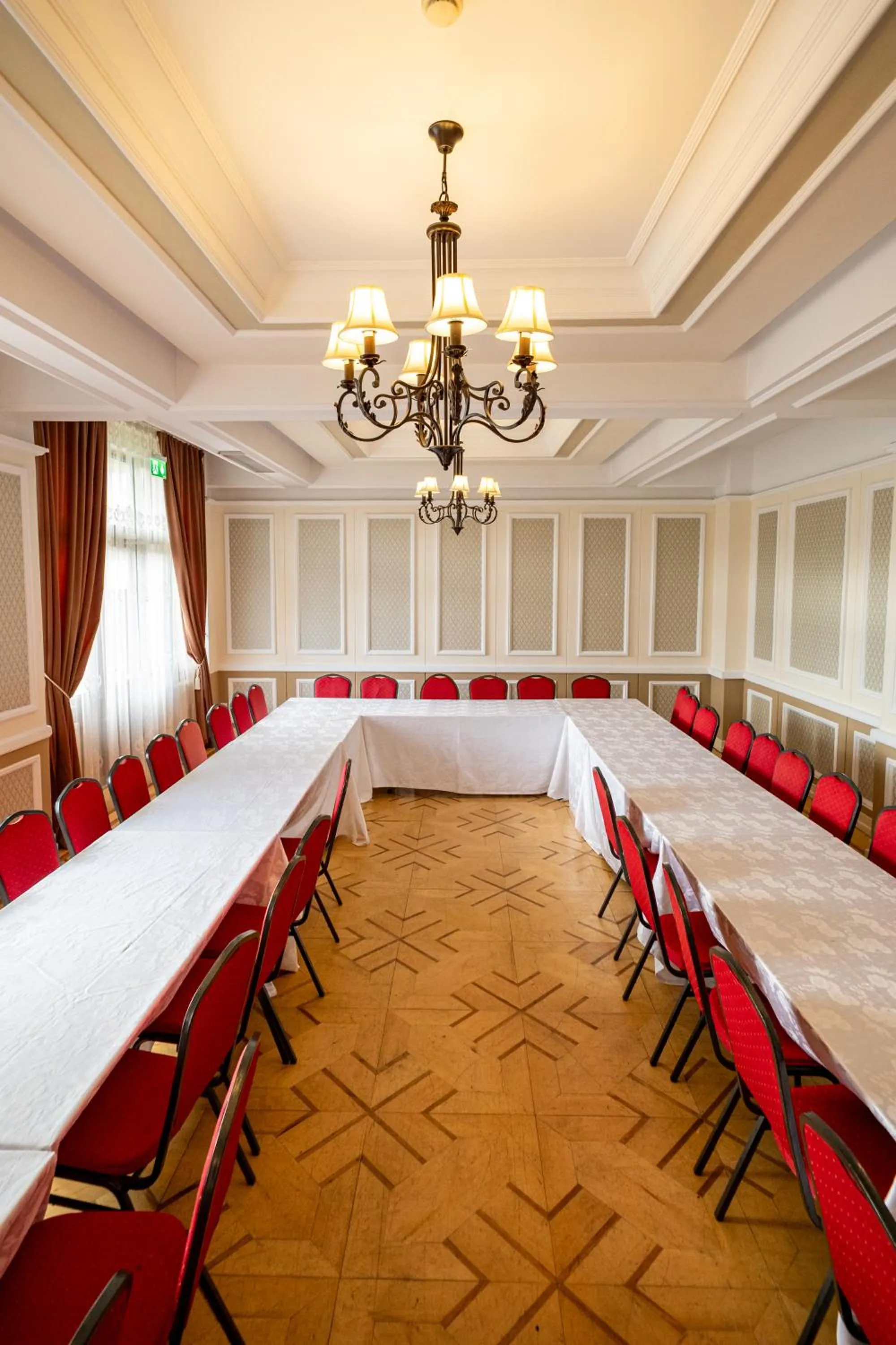 Restaurant/places to eat in Casa de Oaspeți Sfântul Nicolae