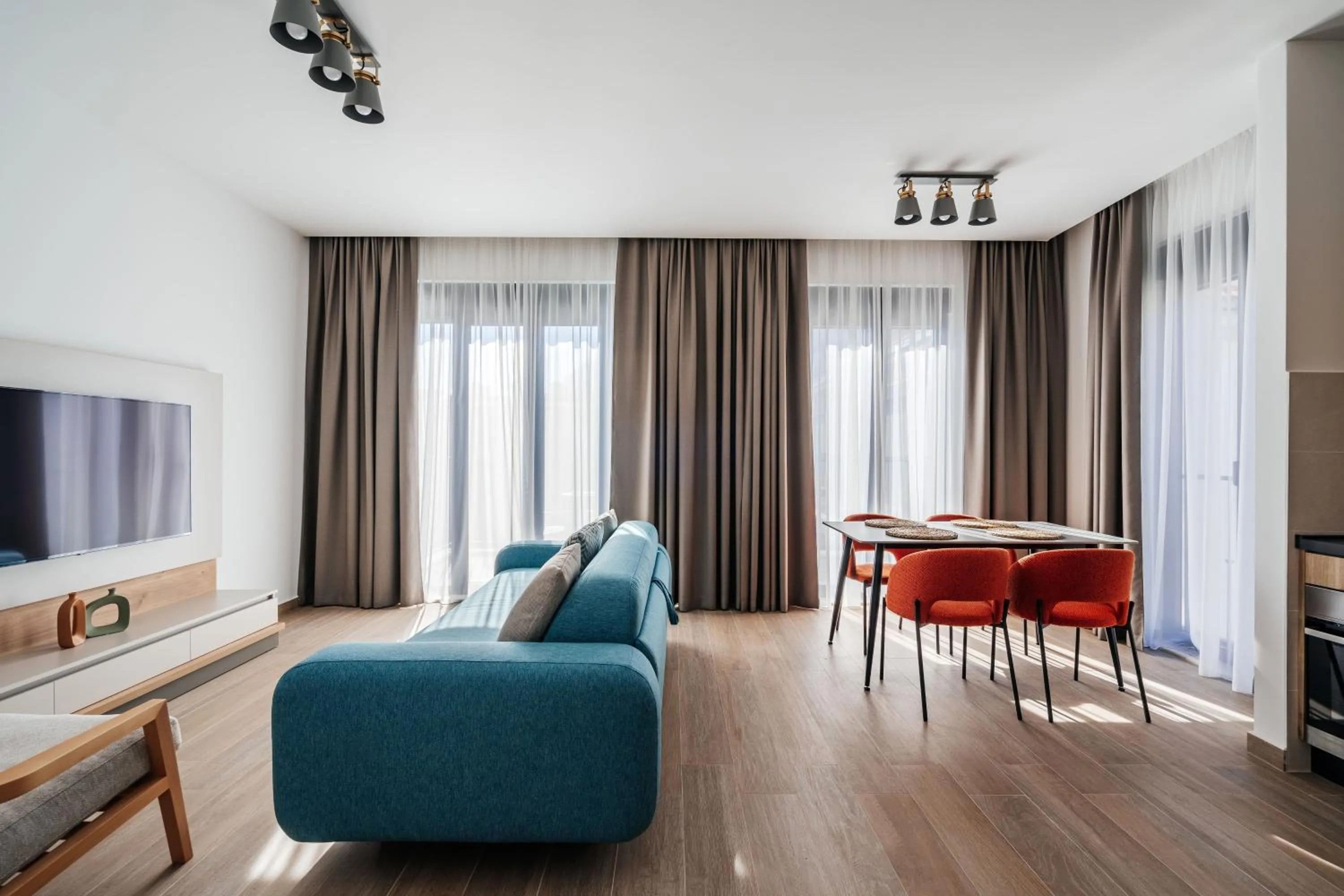 Living room, Bed in Risan Bay