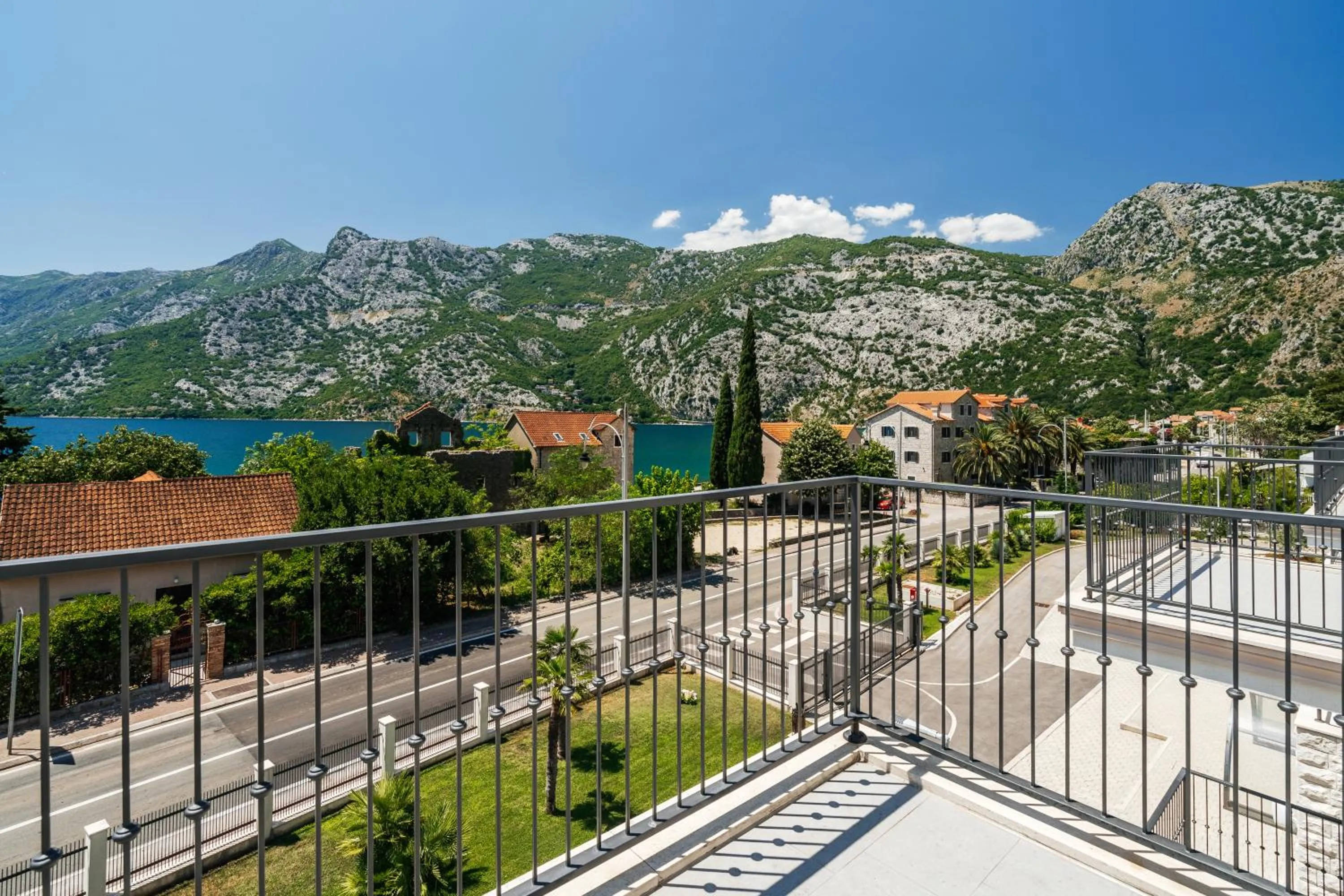 Balcony/Terrace in Risan Bay