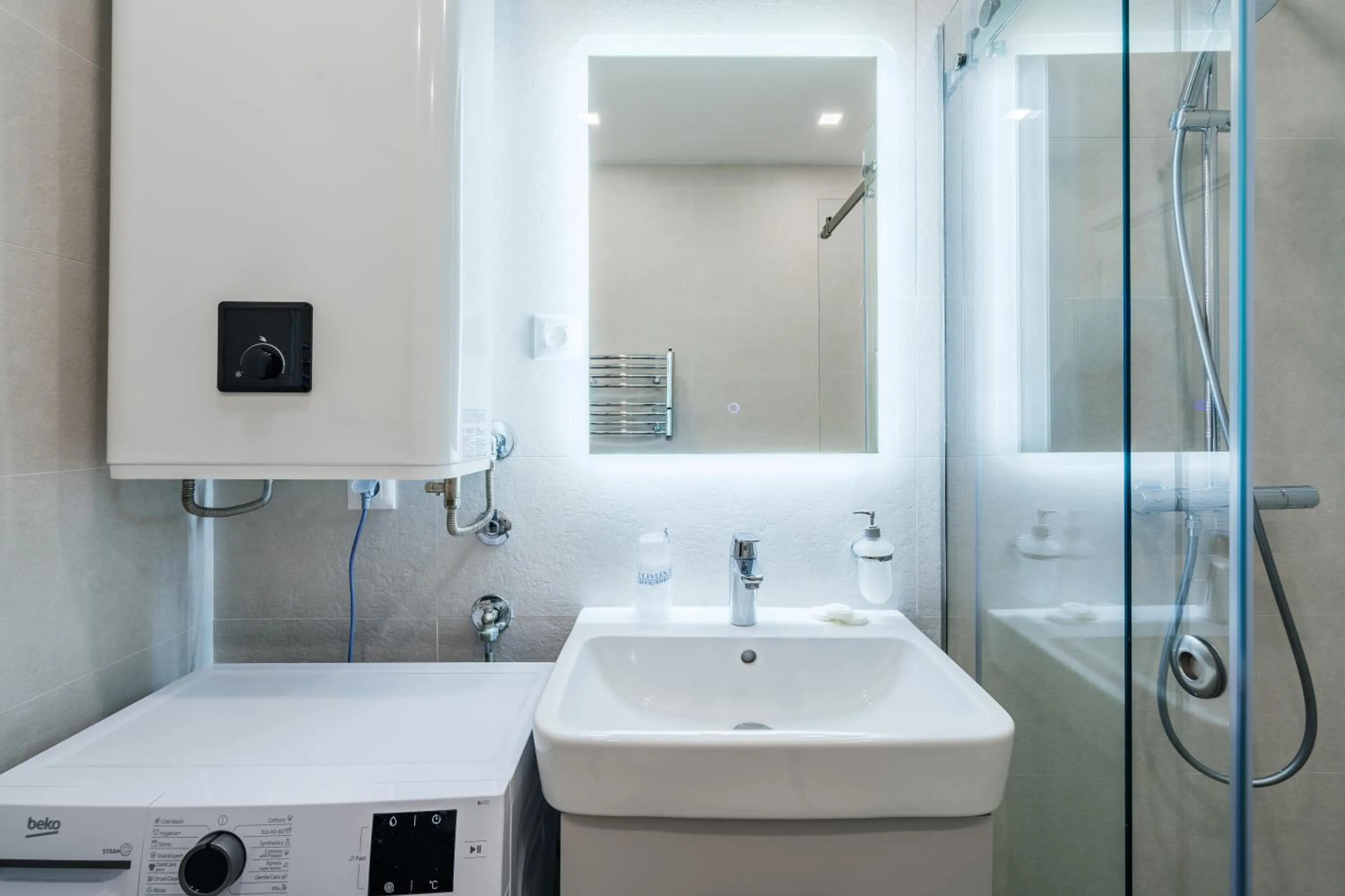 Shower in Risan Bay