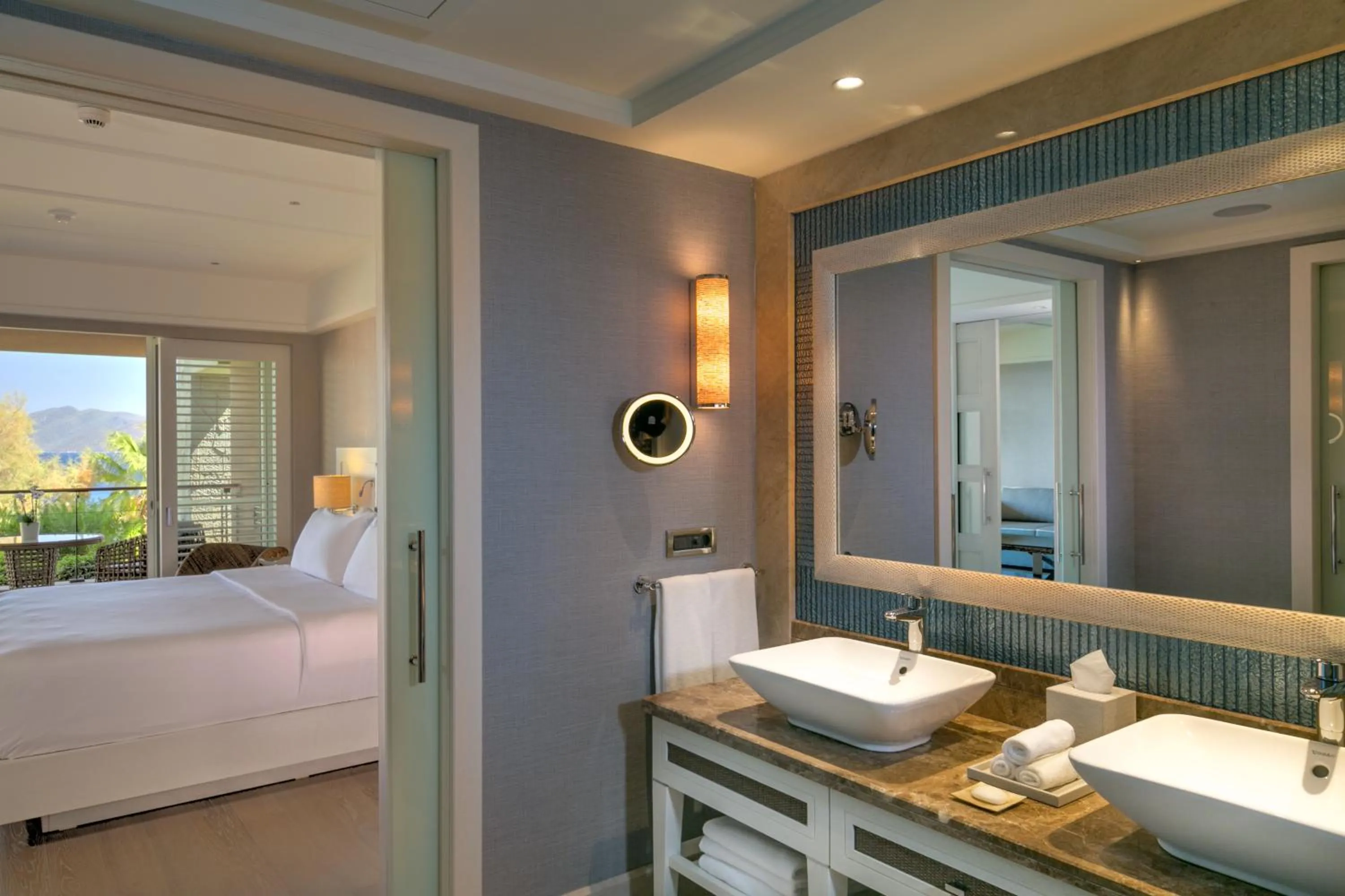 Toilet, Bed in Caresse, a Luxury Collection Resort & Spa, Bodrum