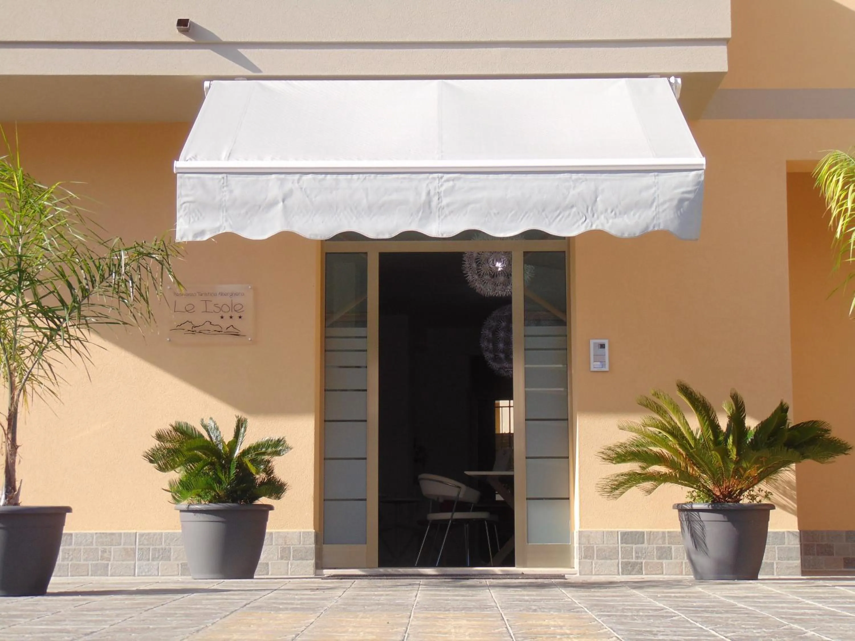 Facade/entrance in Residence Le Isole