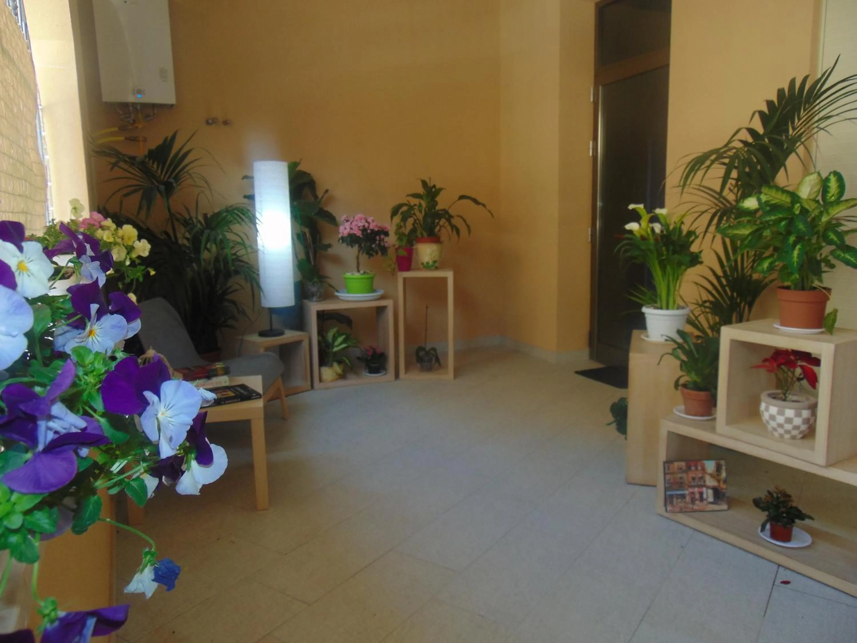 Communal lounge/ TV room in Residence Le Isole